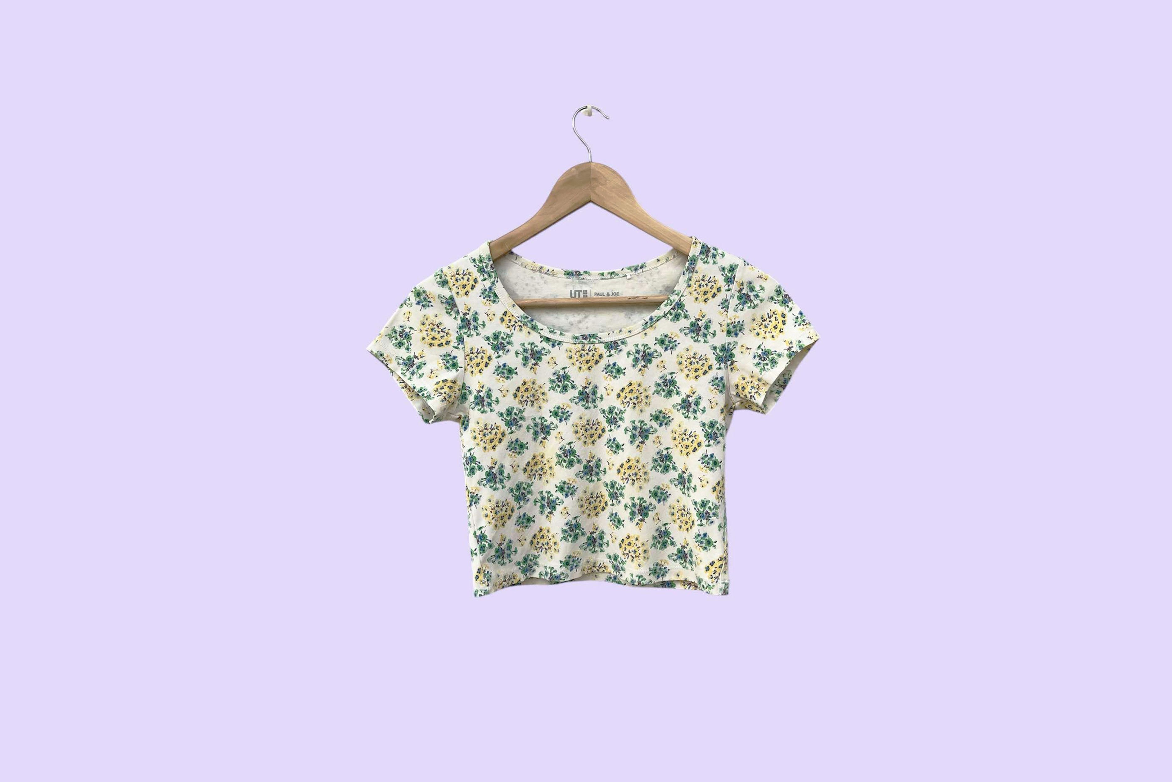 Uniqlo Uniqlo x Paul & Joe short sleeve crop top, florals print Size S / US 4 / IT 40 - 1 Thumbnail