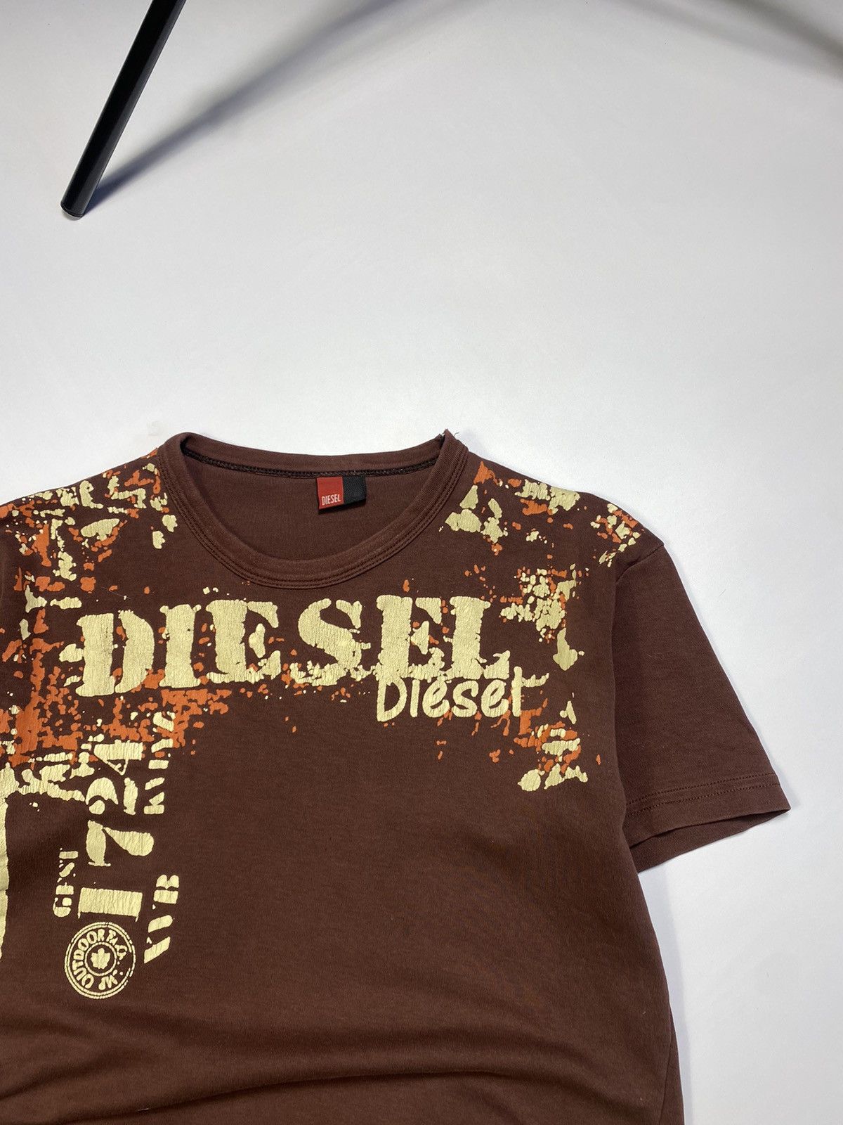 Diesel × Vintage Diesel Big Logo Print Brown Hype T-Shirt Y2K Vintage Size US S / EU 44-46 / 1 - 3 Thumbnail