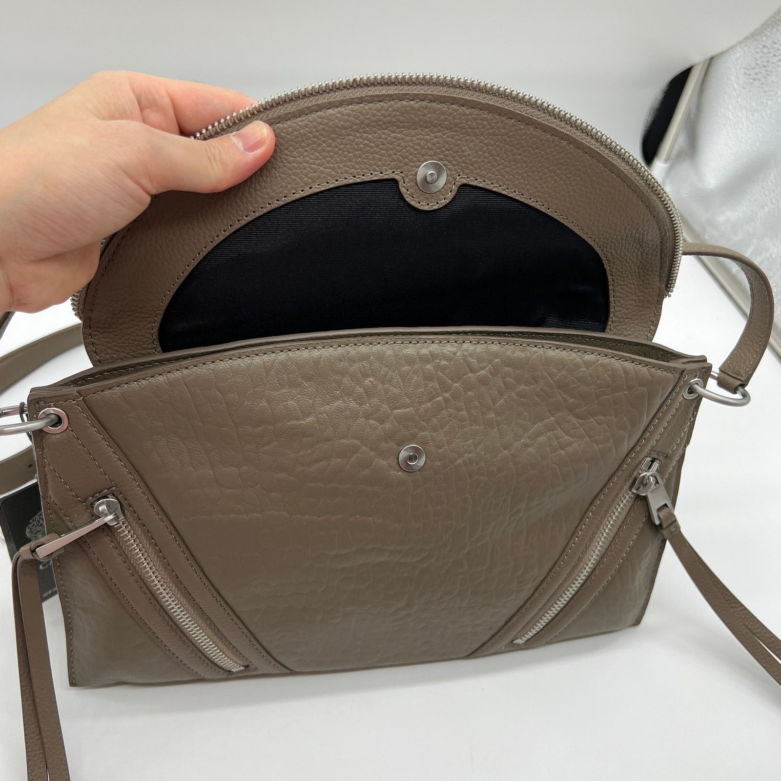 Other Vince Camuto Bubble Lamb Leather Wayhn Crossbody Bags Morel Size ONE SIZE - 4 Thumbnail