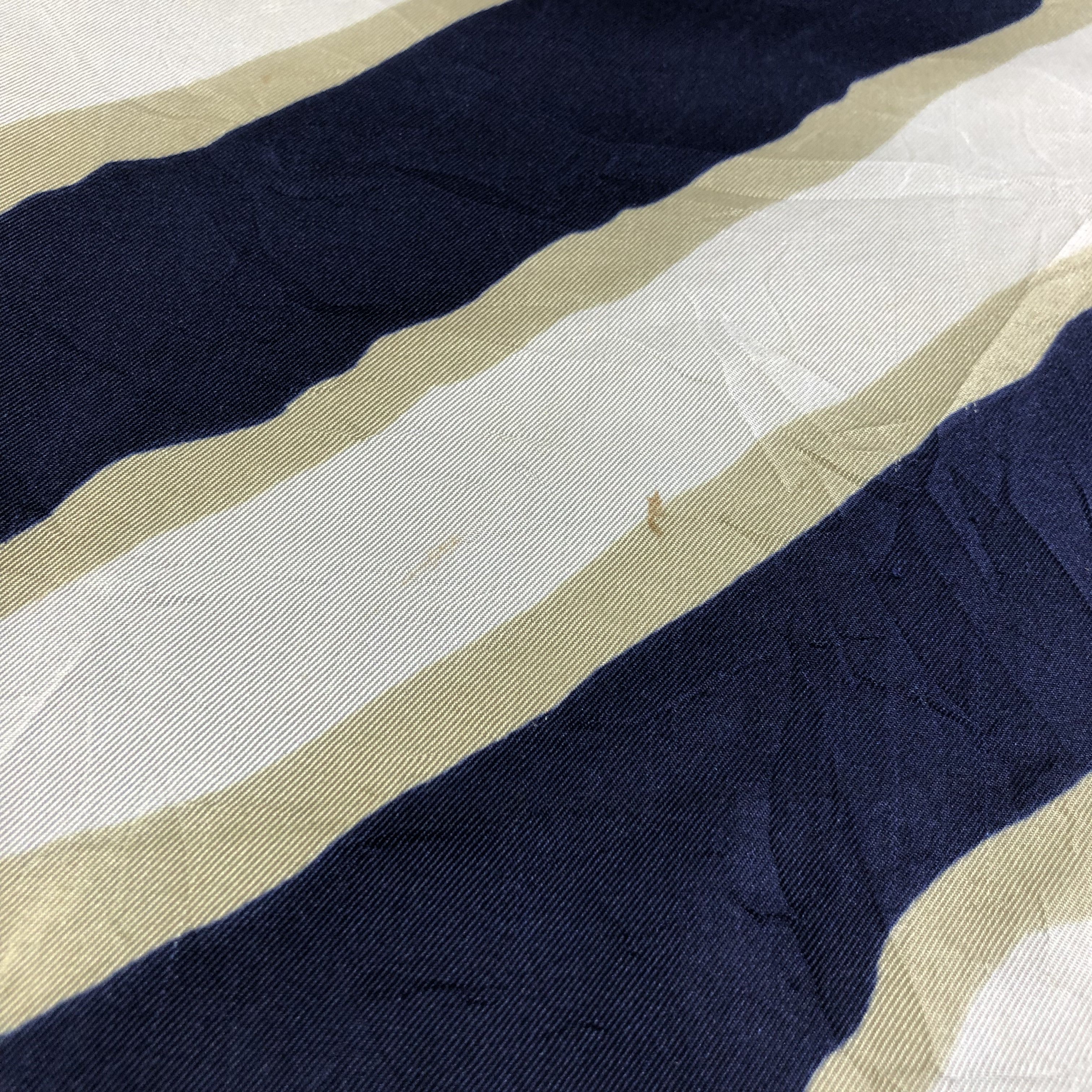 Vintage Vintage Dickins & Jones Abstract Hand Rolled Silk Scarf M421 Size ONE SIZE - 7 Thumbnail