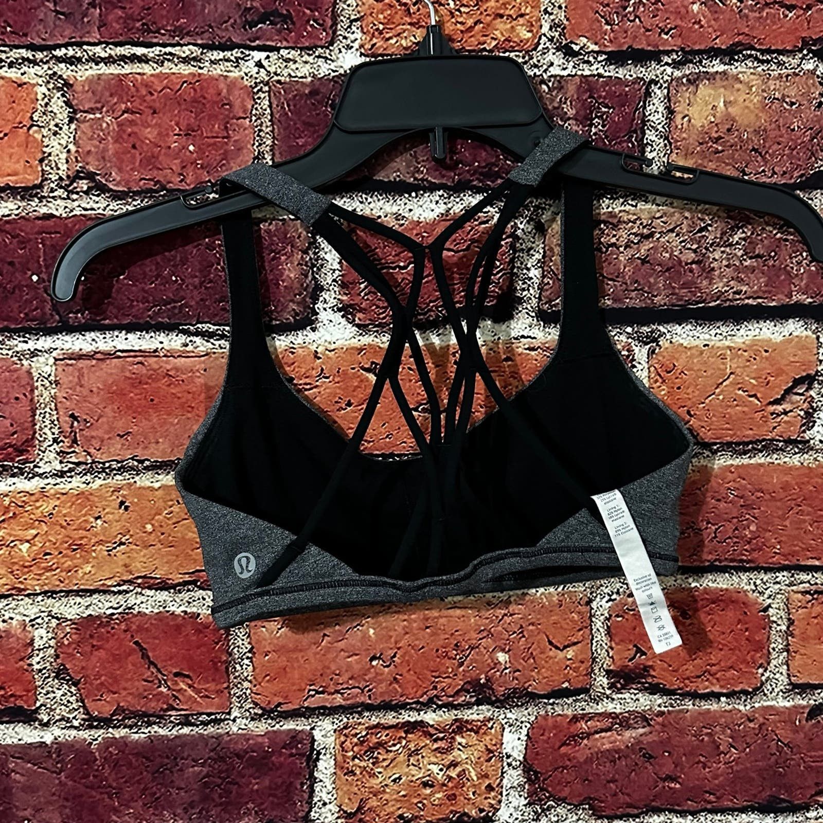 Lululemon lululemon sports bra size 4 Size S / US 4 / IT 40 - 3 Thumbnail