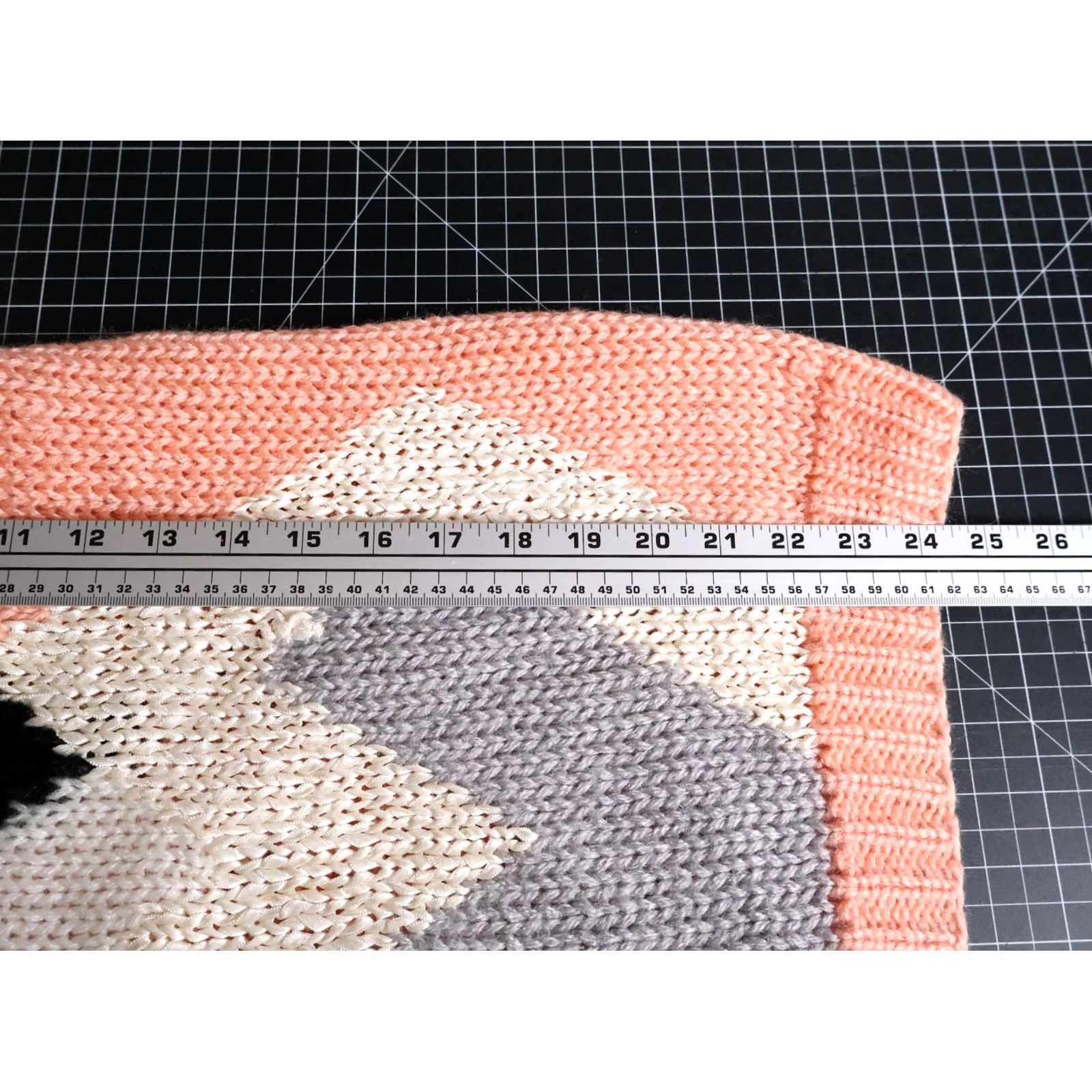 Pinko VINTAGE 80s Chunky Knit Sweater Women's Medium Pink Gray Geometric Acrylic VTG Pullover Crew Neck Casual Hipster Retro Womens Size S / US 4 / IT 40 - 6 Thumbnail