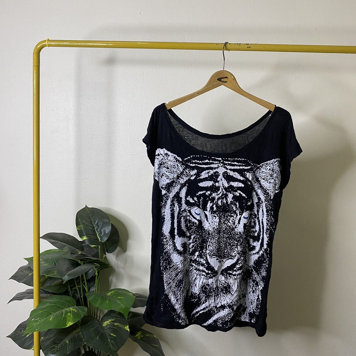 Other Tiger Overprint Graphic Ed Hardy Karakuri Style Women Tshirt Size M / US 6-8 / IT 42-44 - 1 Thumbnail
