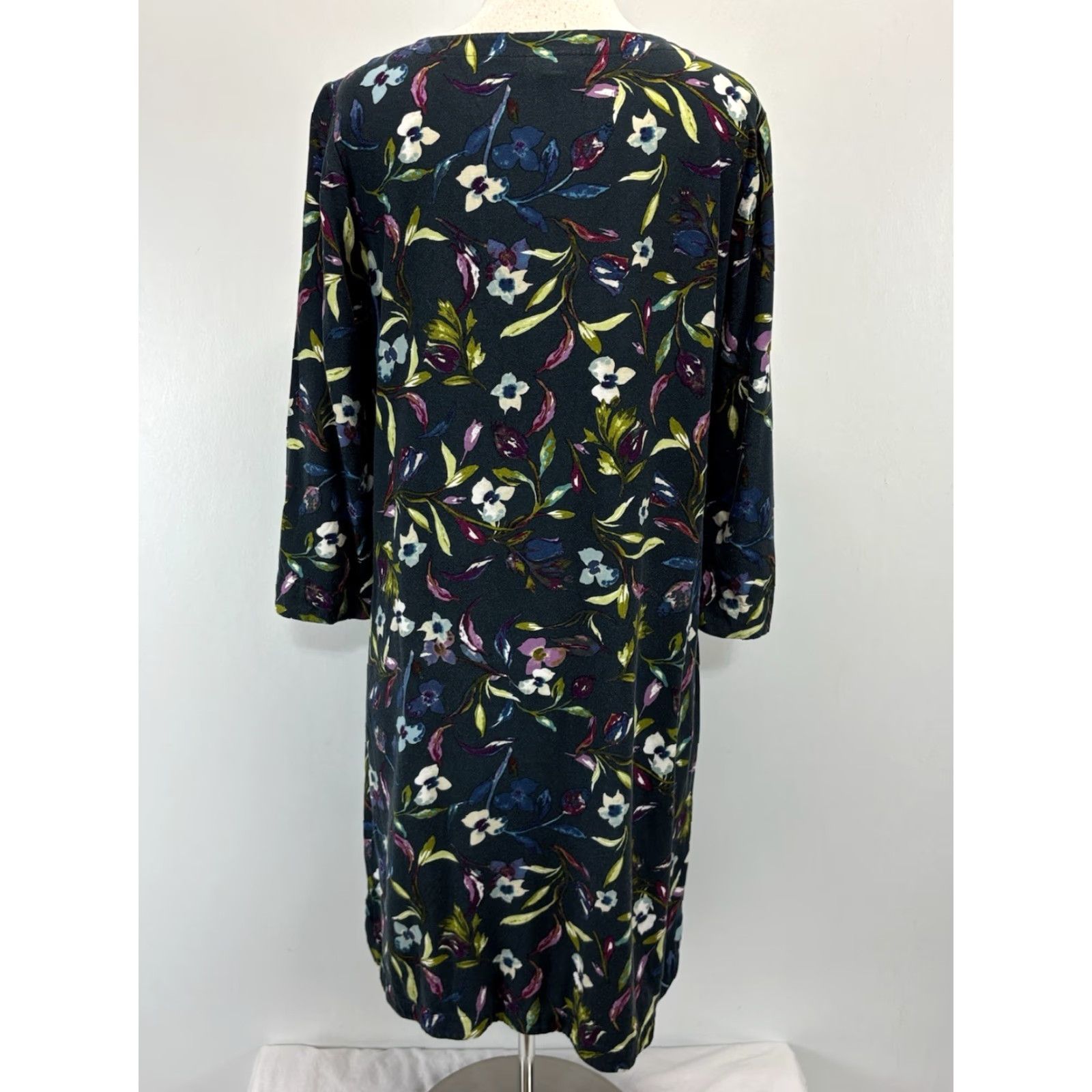 J. Jill J. Jill Floral Shift Dress L 3/4 Sleeve Rayon Pockets Navy Womens Casual Travel Comfort Pullover Short Dress Size L / US 10 / IT 46 - 3 Thumbnail