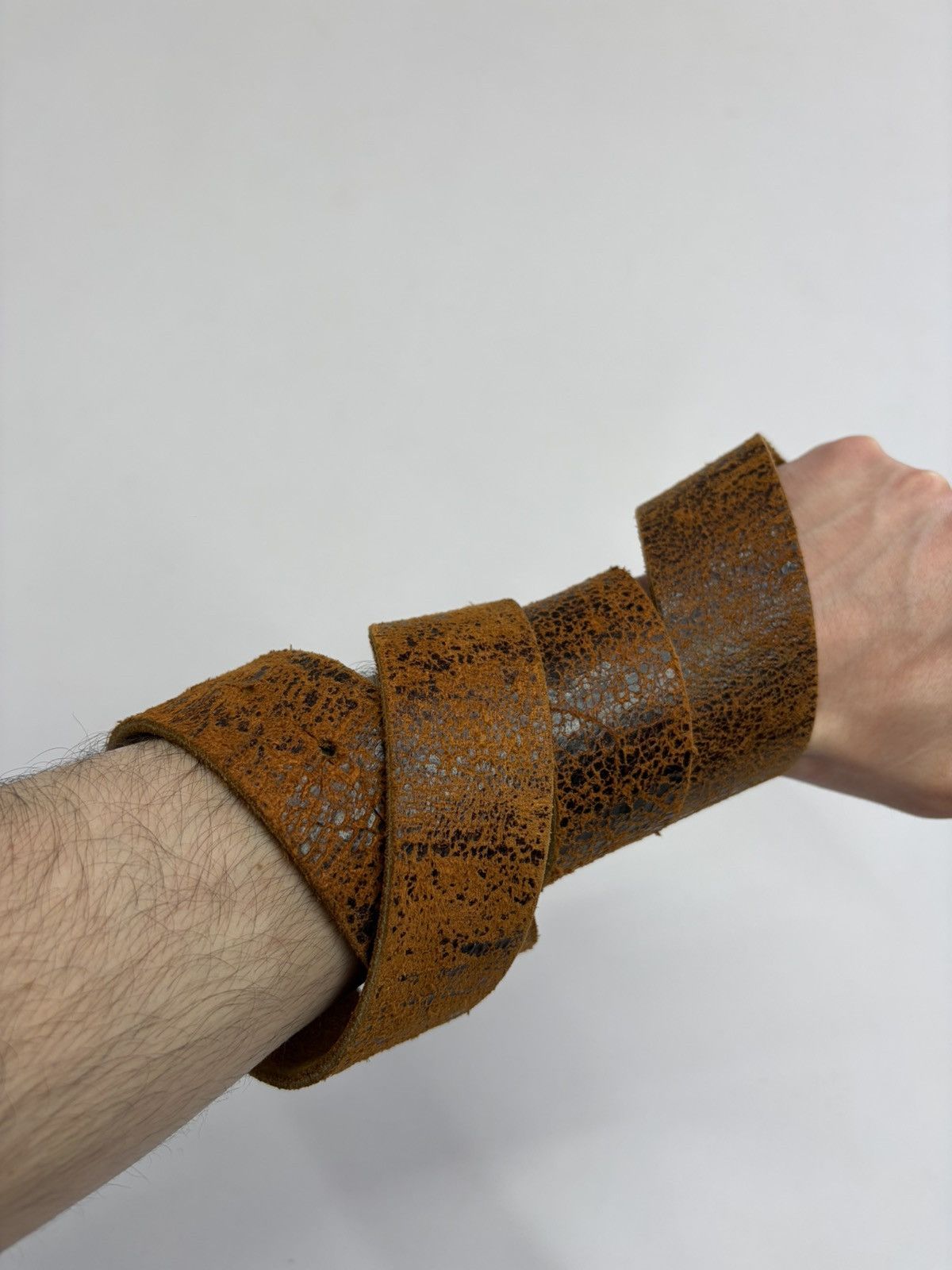 Hysteric Glamour Vintage Distressed Leather Crystal Belt Y2K Rockstar Grunge Size 32 - 10 Thumbnail