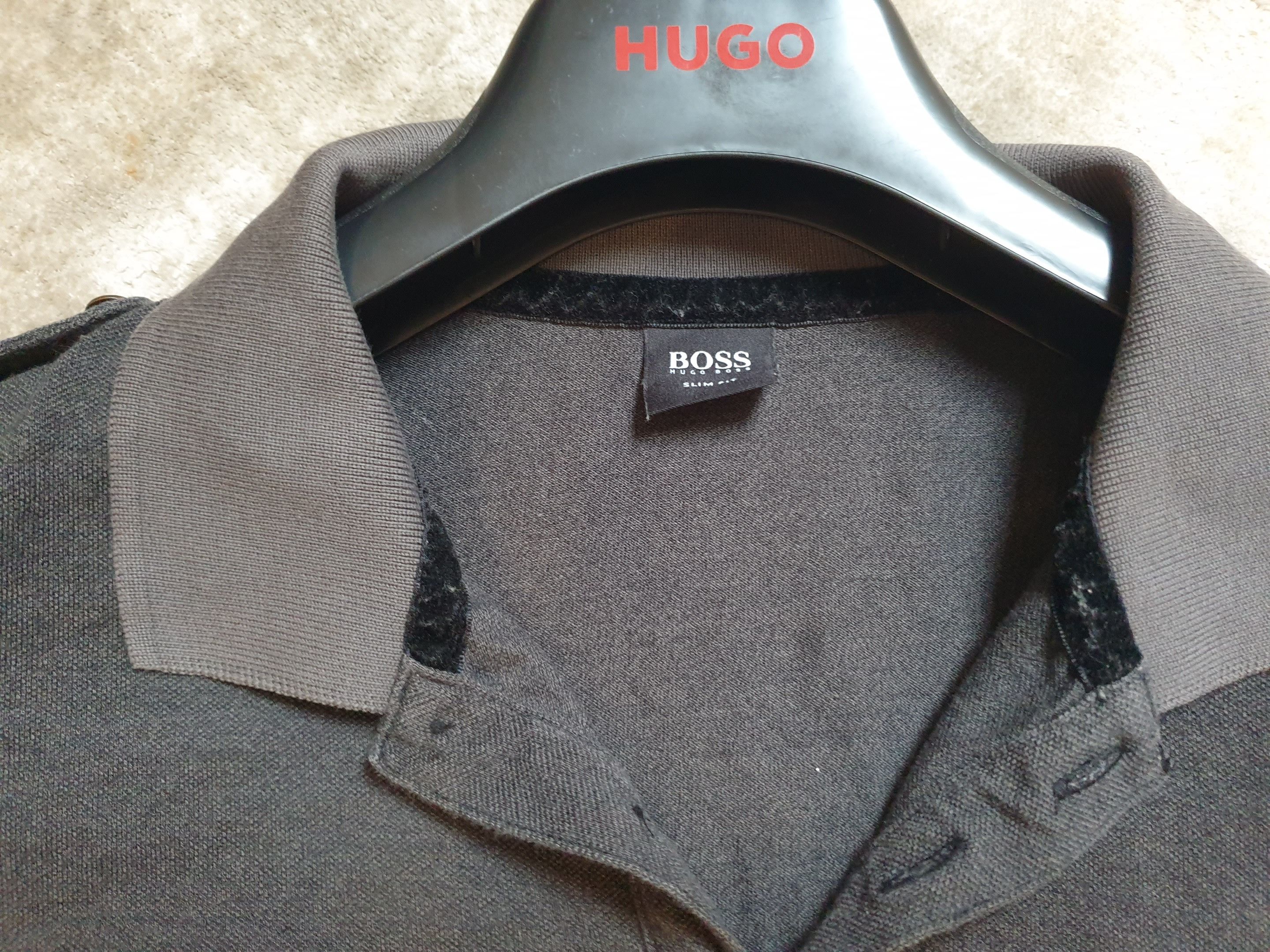 Hugo Boss Longsleeve. Tags on buttons. Size US M / EU 48-50 / 2 - 1 Thumbnail