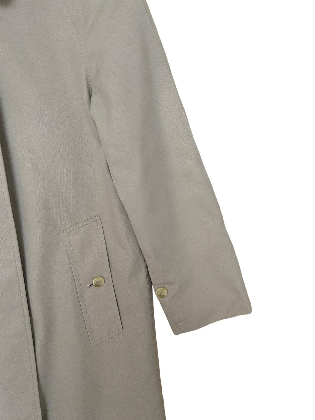 Burberry Vintage Brand Burberry Made in England Trench Coat 1990s Size US M / EU 48-50 / 2 - 5 Thumbnail