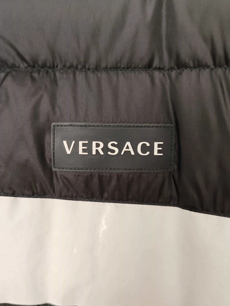 Versace Versace Greek back-pattern stand-up collar down jacket Size US S / EU 44-46 / 1 - 3 Thumbnail