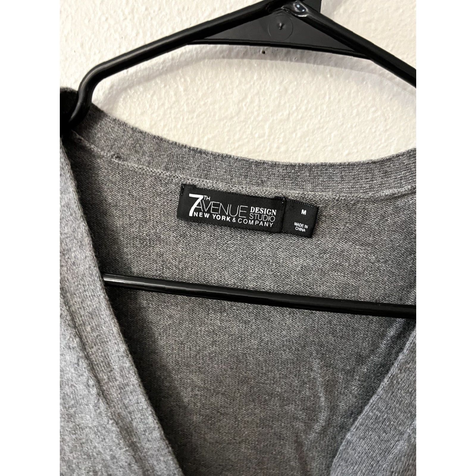 Avenue 7th Avenue Design Studio New York & Co Womens Cardigan M Gray Button Up Sweater Knit Cotton Blend Round Neck Long Sleeve Size M / US 6-8 / IT 42-44 - 2 Thumbnail