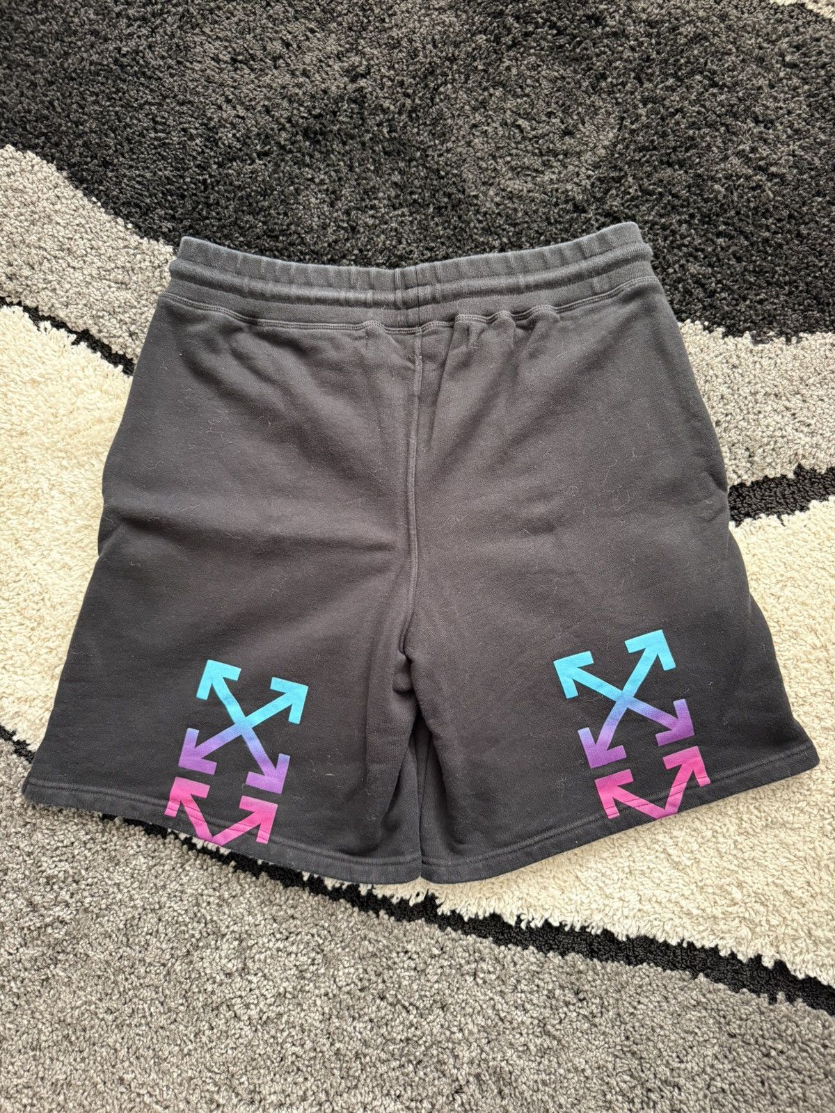 Off-White Off-White Gradient sweat short Size US 34 / EU 50 - 3 Thumbnail