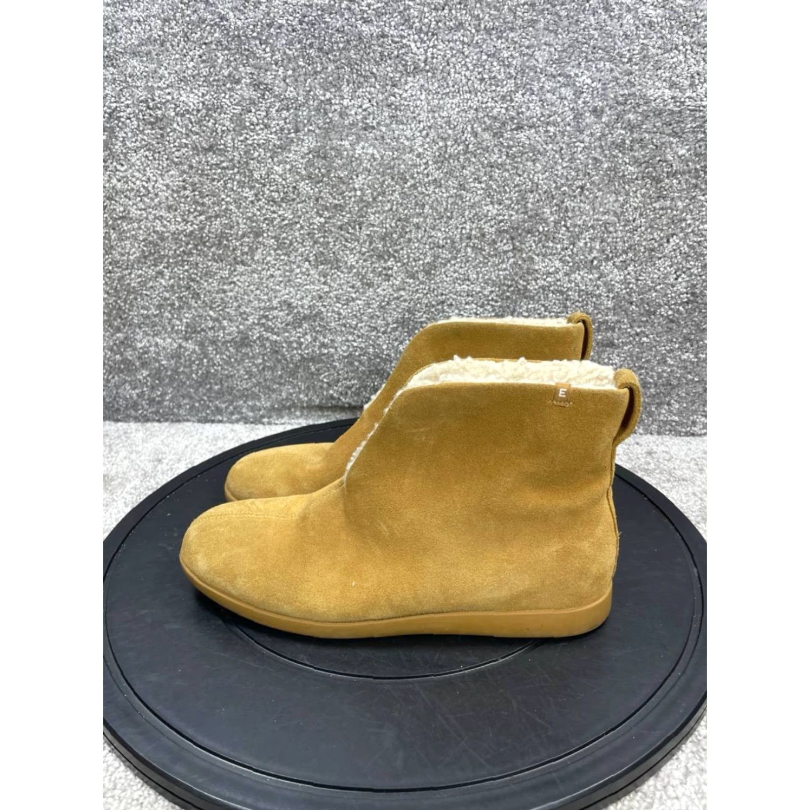 Everlane VINTAGE? No. Everlane ReNew Boots - Women's Ankle Boots - Suede Faux Fur Lining - Brown - Size 6 - Round Toe - Flat - Winter/Casual - Women Size US 6 / IT 36 - 5 Thumbnail