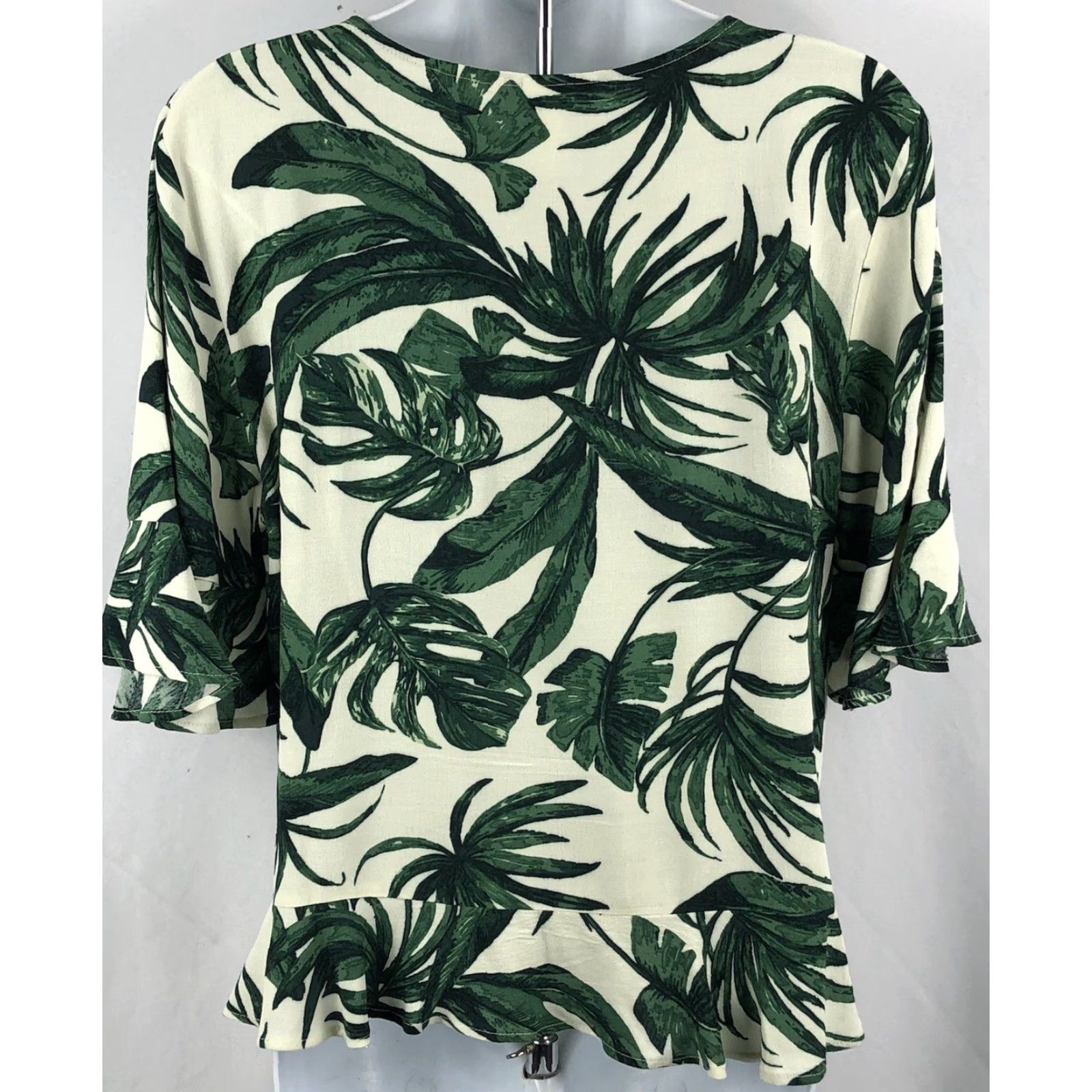 H&M VINTAGE Nike Shirt Womens 10 Green/White Floral Ruched Tie Front Cropped Aloha Tropical Size L / US 10 / IT 46 - 3 Thumbnail