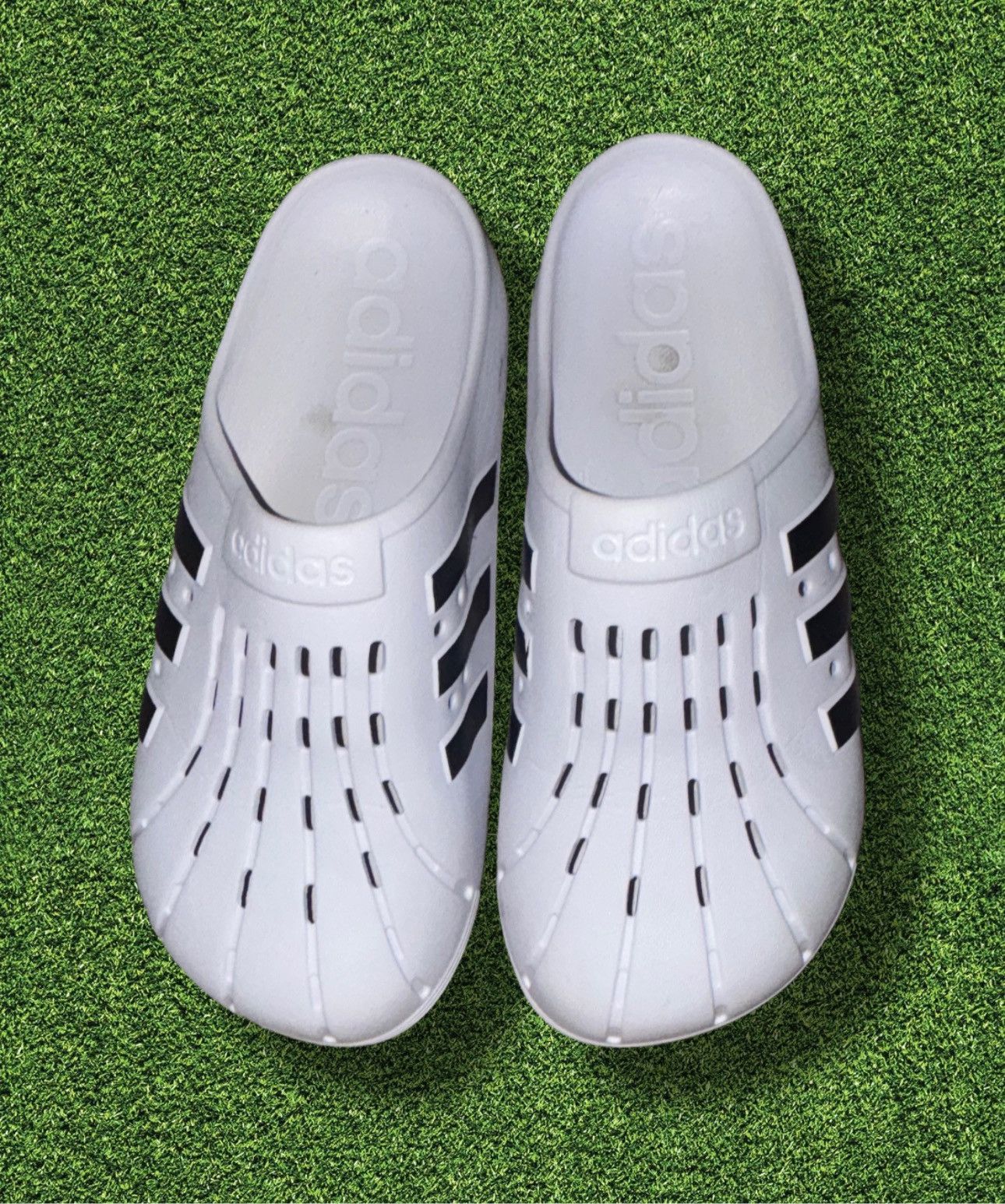 Adidas Adidas Clogs Size US 11 / EU 44 - 1 Thumbnail