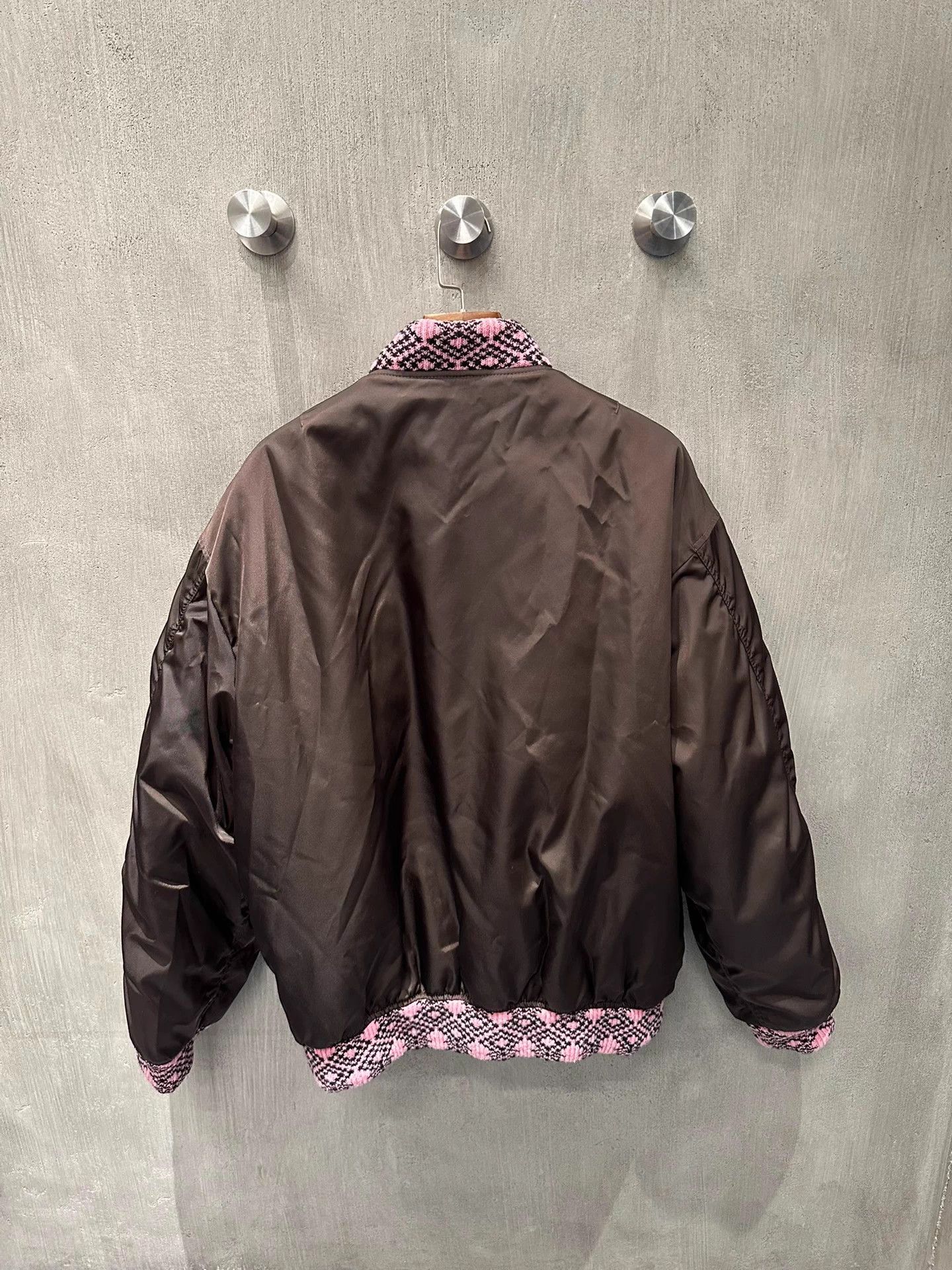 Prada Prada triangular arm bag with metal logo bomber jacket, Size US XS / EU 42 / 0 - 2 Thumbnail