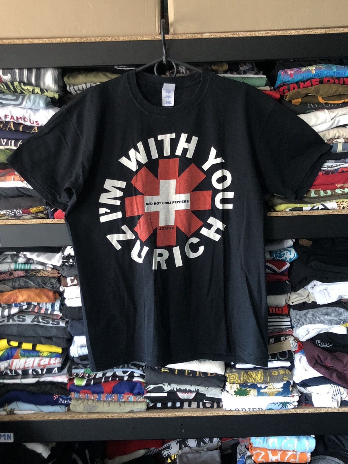Band Tees Vntg Red Hot Chilli Peppers 2011 Big Logo Black Tee Size US L / EU 52-54 / 3 - 1 Thumbnail