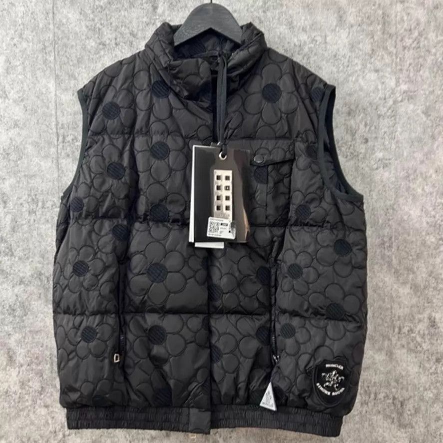 Moncler Moncler Down Gilet Size XS / US 0-2 / IT 36-38 - 1 Thumbnail