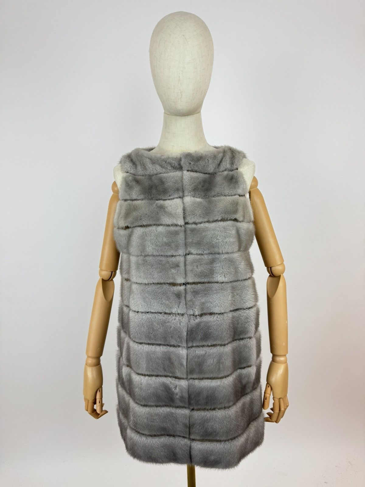 Fendi FENDI fur long vest collared archive clothing Womens size 42 Size M / US 6-8 / IT 42-44 - 5 Thumbnail