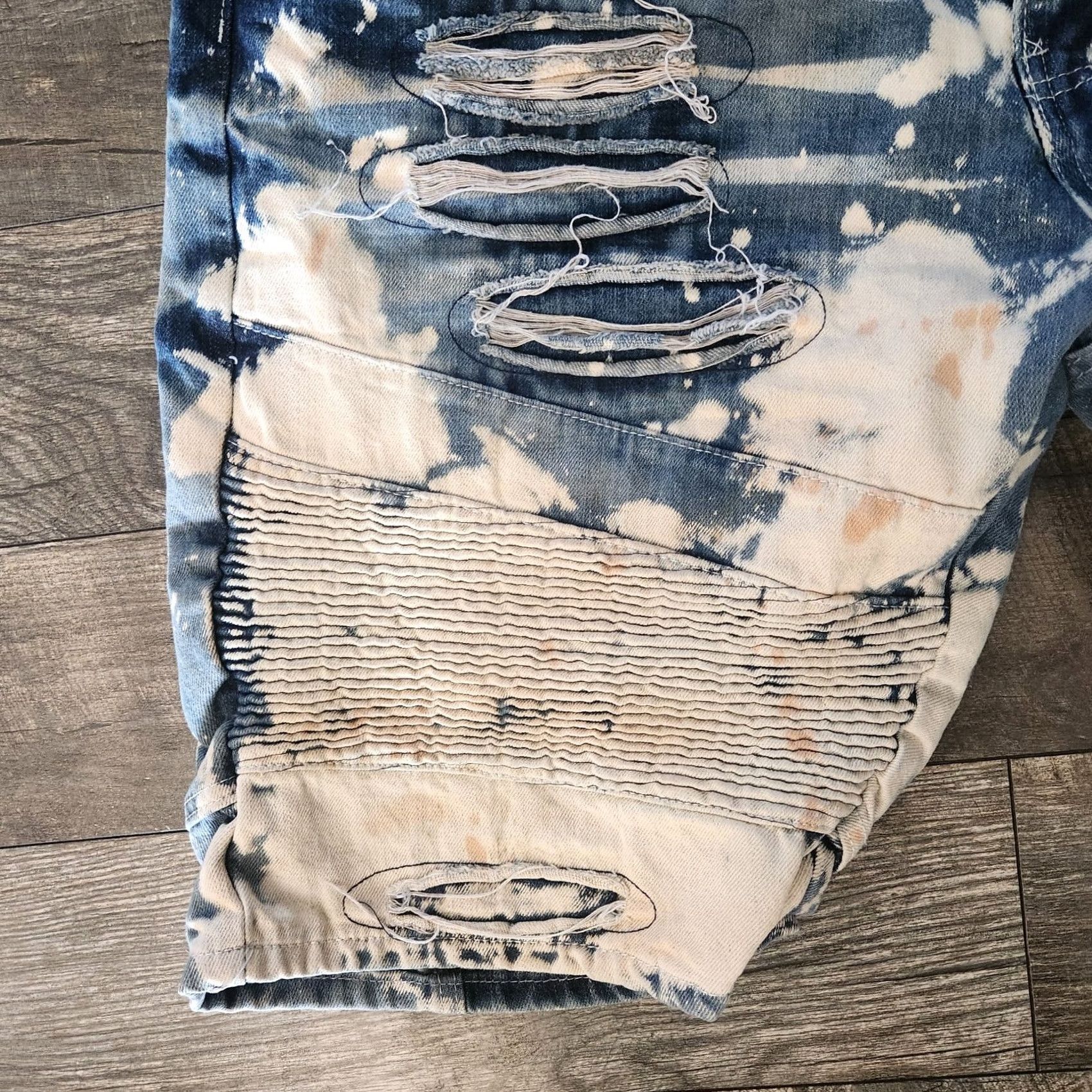 Denime VINTAGE Red Ape Denim Bermuda Shorts Jeans Bleached Blue Ripped Ribbed Hip-Hop 40 Mens Size US 40 / EU 56 - 5 Thumbnail