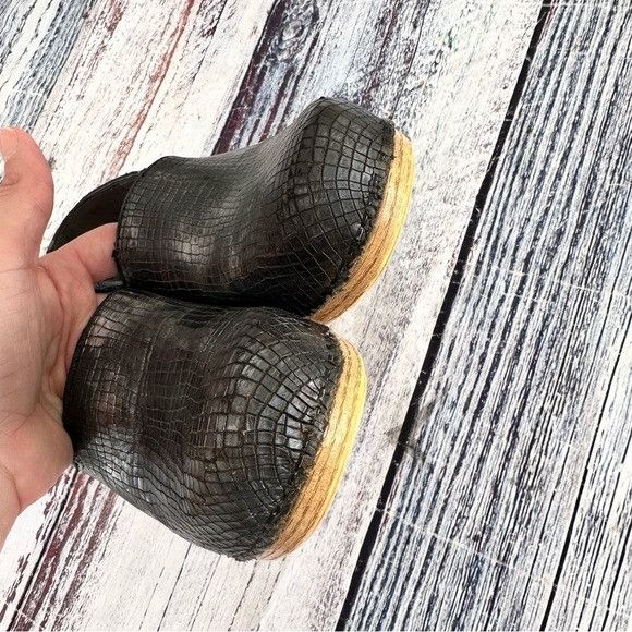 Dansko Dansko Marisol Clog Pewter Metallic Croc Leather Size EU 37 Size US 7 / IT 37 - 4 Thumbnail