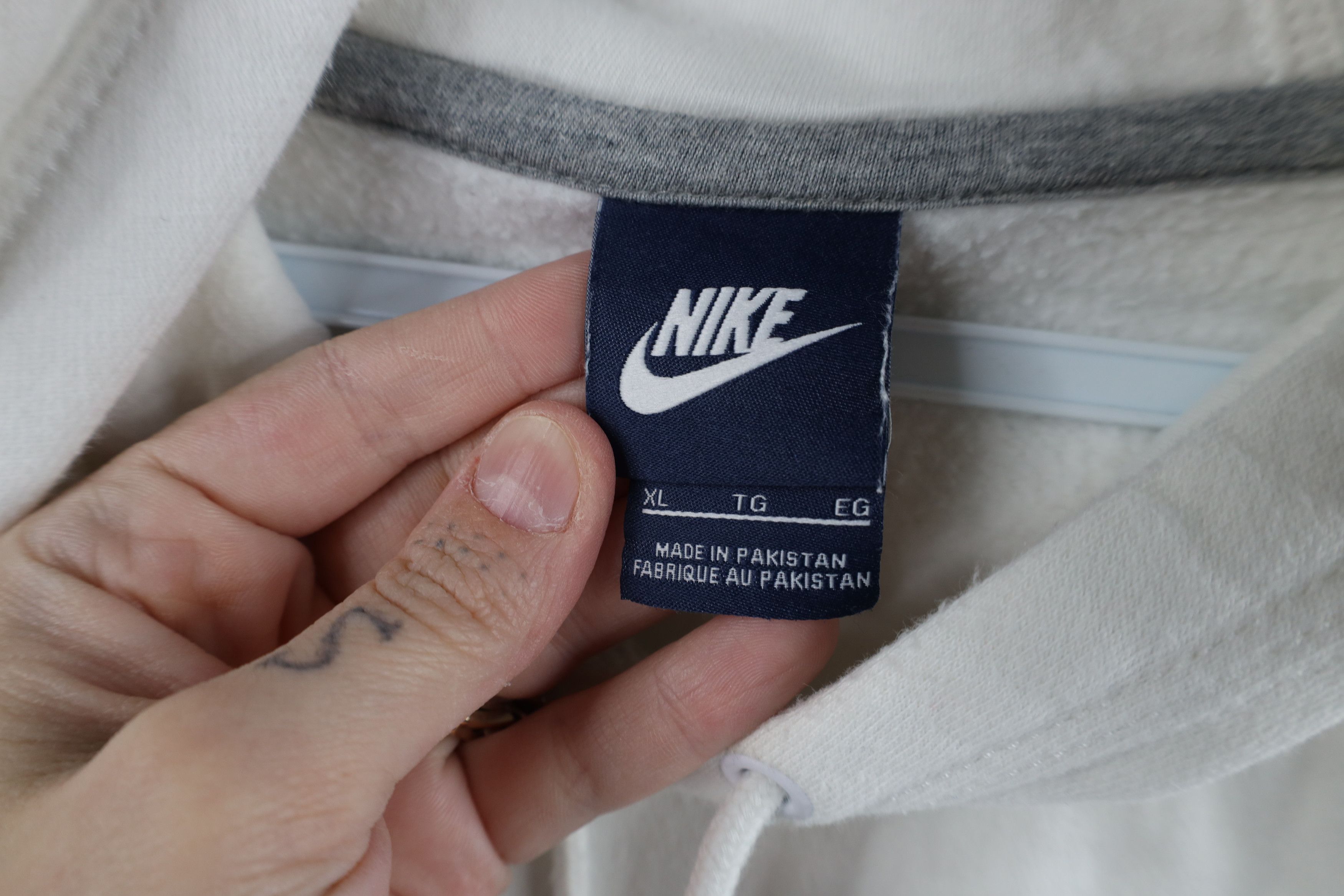 Nike × Vintage Vintage Nike Scott Mini Swoosh Hoodie Sweatshirt White Size US XL / EU 56 / 4 - 9 Thumbnail