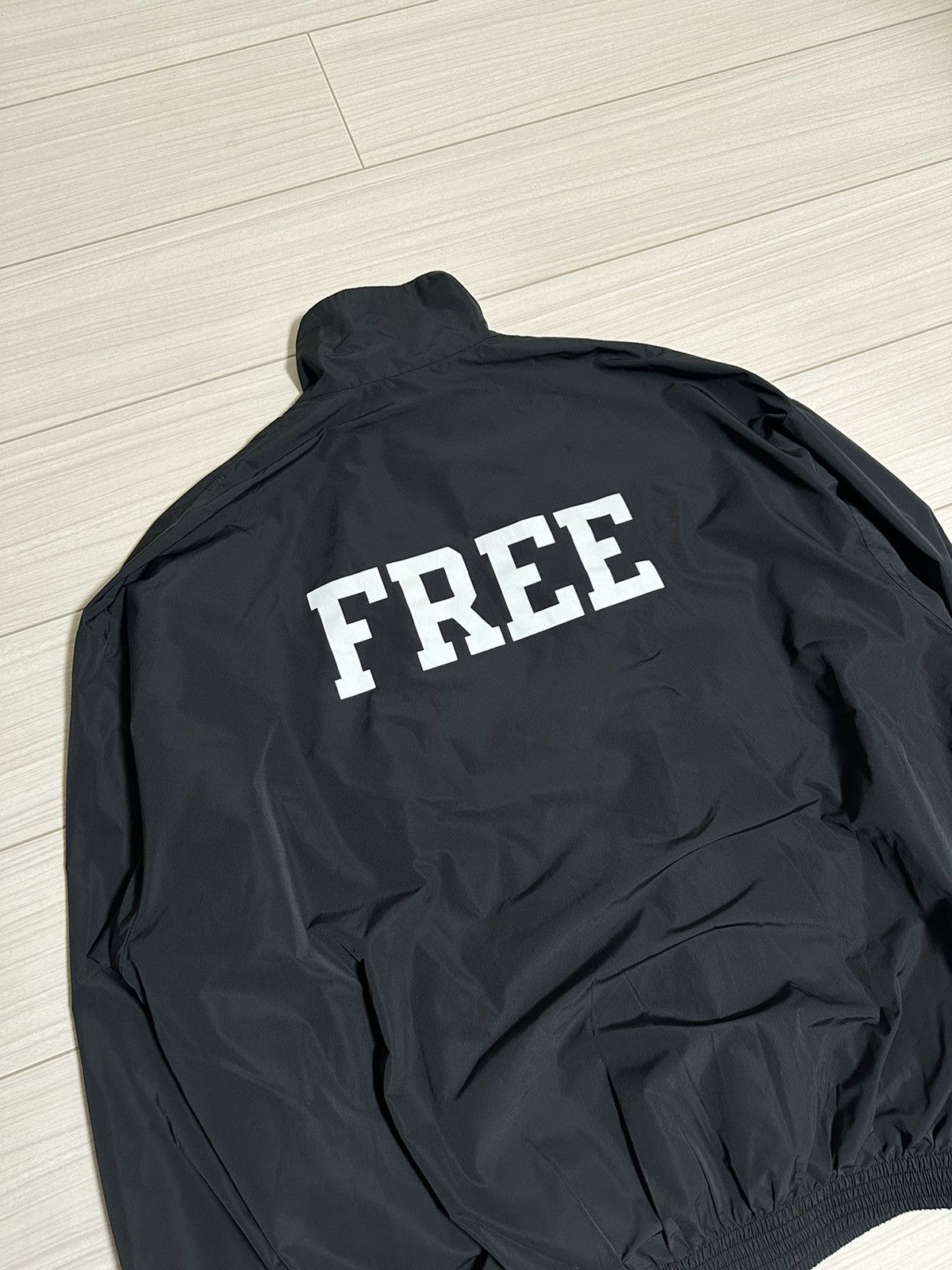 Balenciaga Balenciaga FREE Track Jacket Size US S / EU 44-46 / 1 - 2 Thumbnail