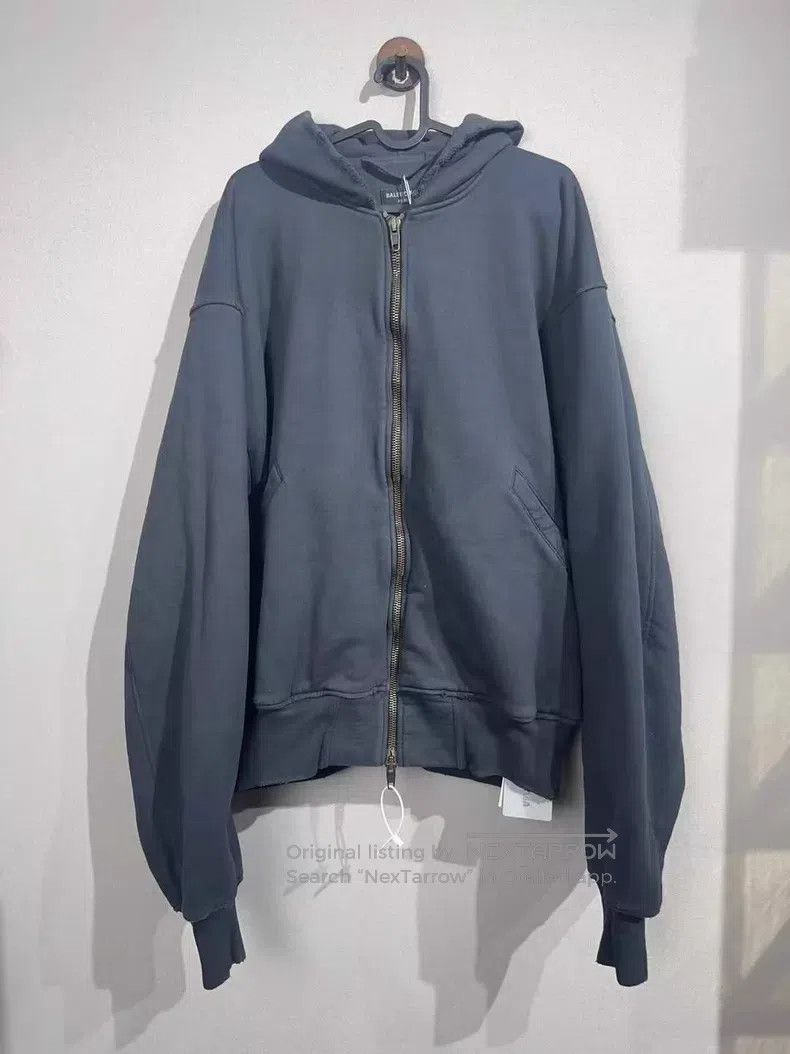 Balenciaga Balenciaga Reversed Letter Zip-up Hoodie Size US XXS / EU 40 - 1 Thumbnail
