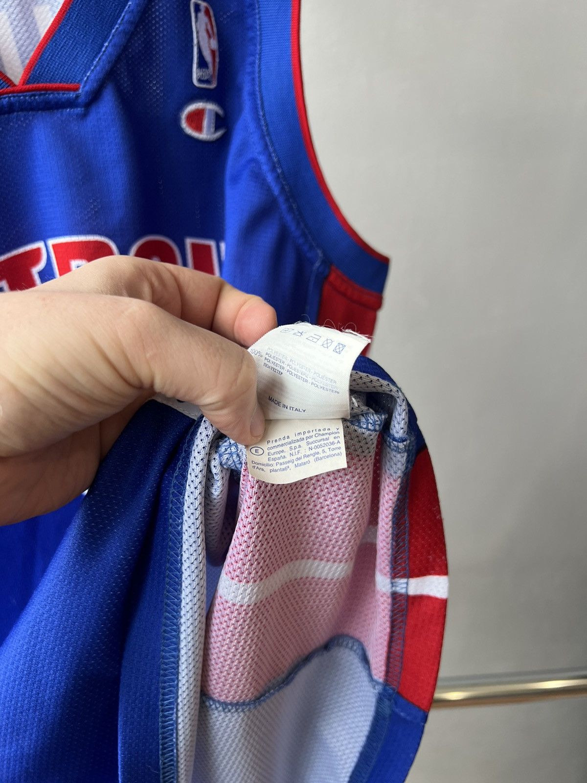 NBA 90’s Detroit Pistons #3 Wallace NBA Basketball jersey Size US XL / EU 56 / 4 - 10 Thumbnail