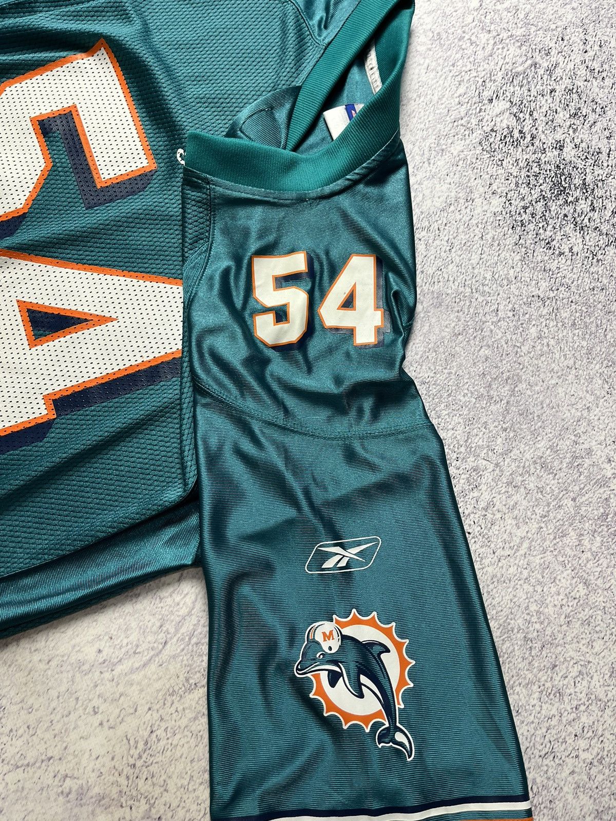 NFL Vintage REEBOK Miami Dolphins Thomas #54 Teal NFL Jersey Size US L / EU 52-54 / 3 - 12 Thumbnail