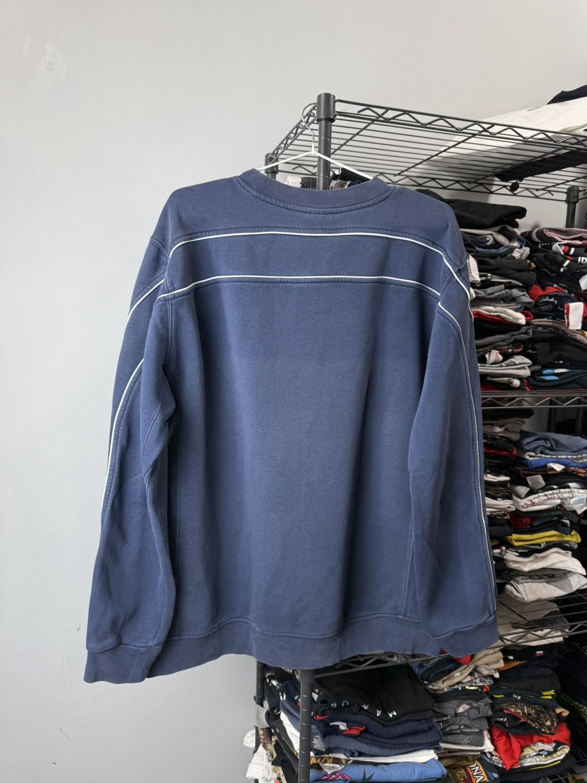 Nike Vintage 00’s Nike Sweatshirt Big Embroidered Logo Hype Size US L / EU 52-54 / 3 - 6 Thumbnail