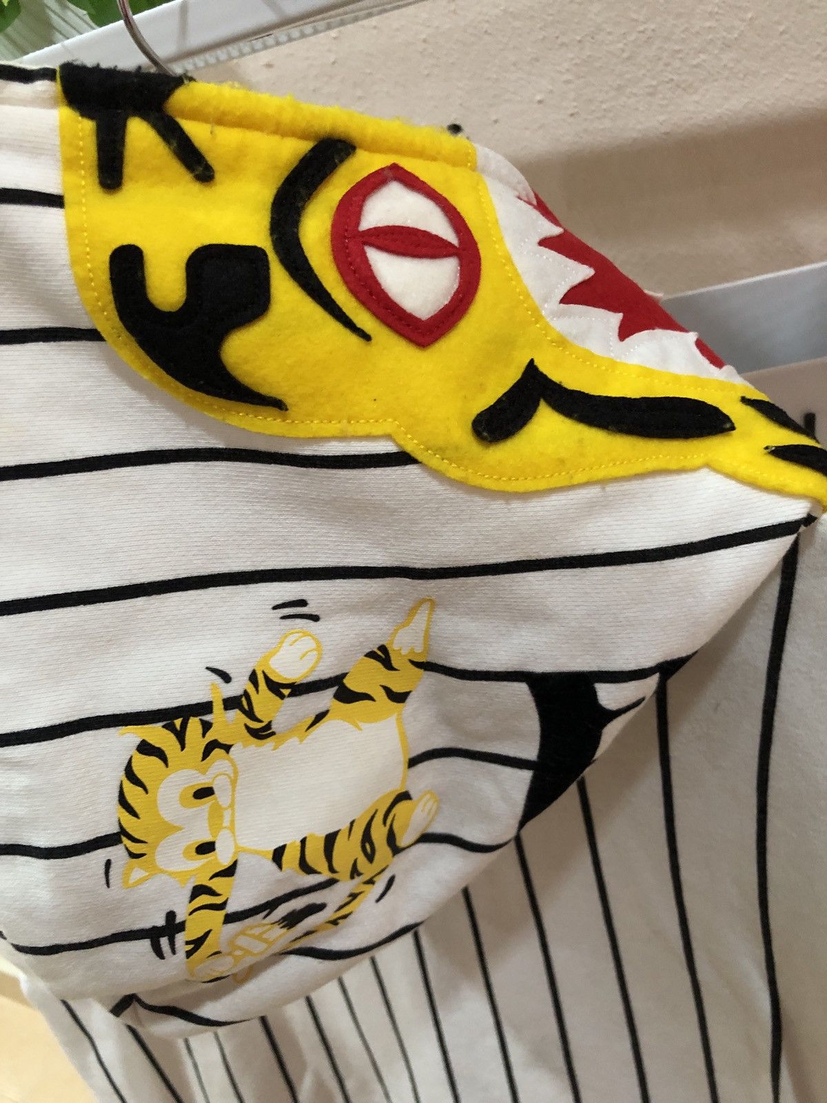 Bape BAPE JAPAN Limited Hanshin Tigers Tiger Full Zip Hoodie Size US M / EU 48-50 / 2 - 3 Thumbnail