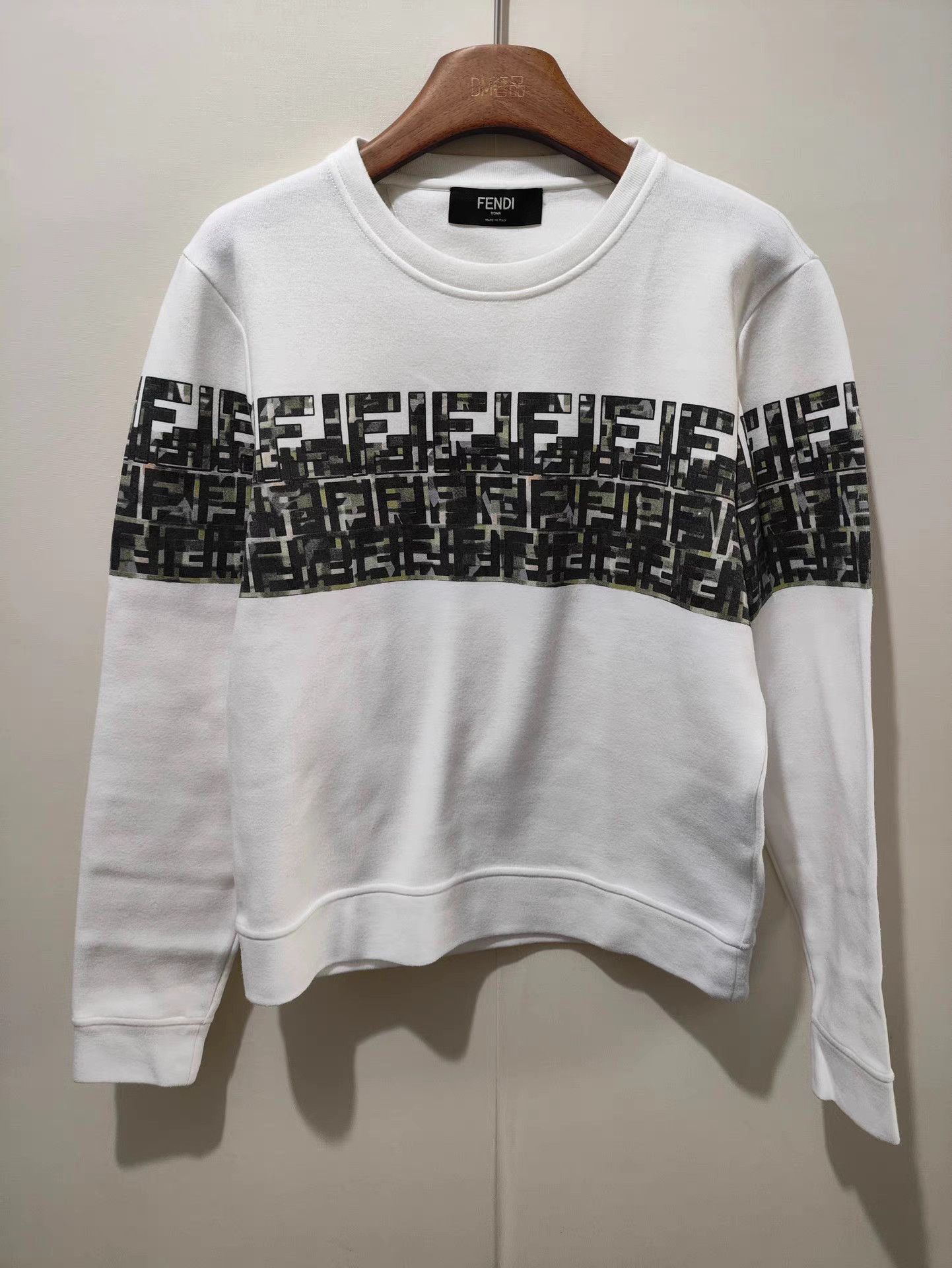 Fendi White Long Sleeve Sweatshirt with Graphic Stripe Size US XS / EU 42 / 0 - 1 Thumbnail