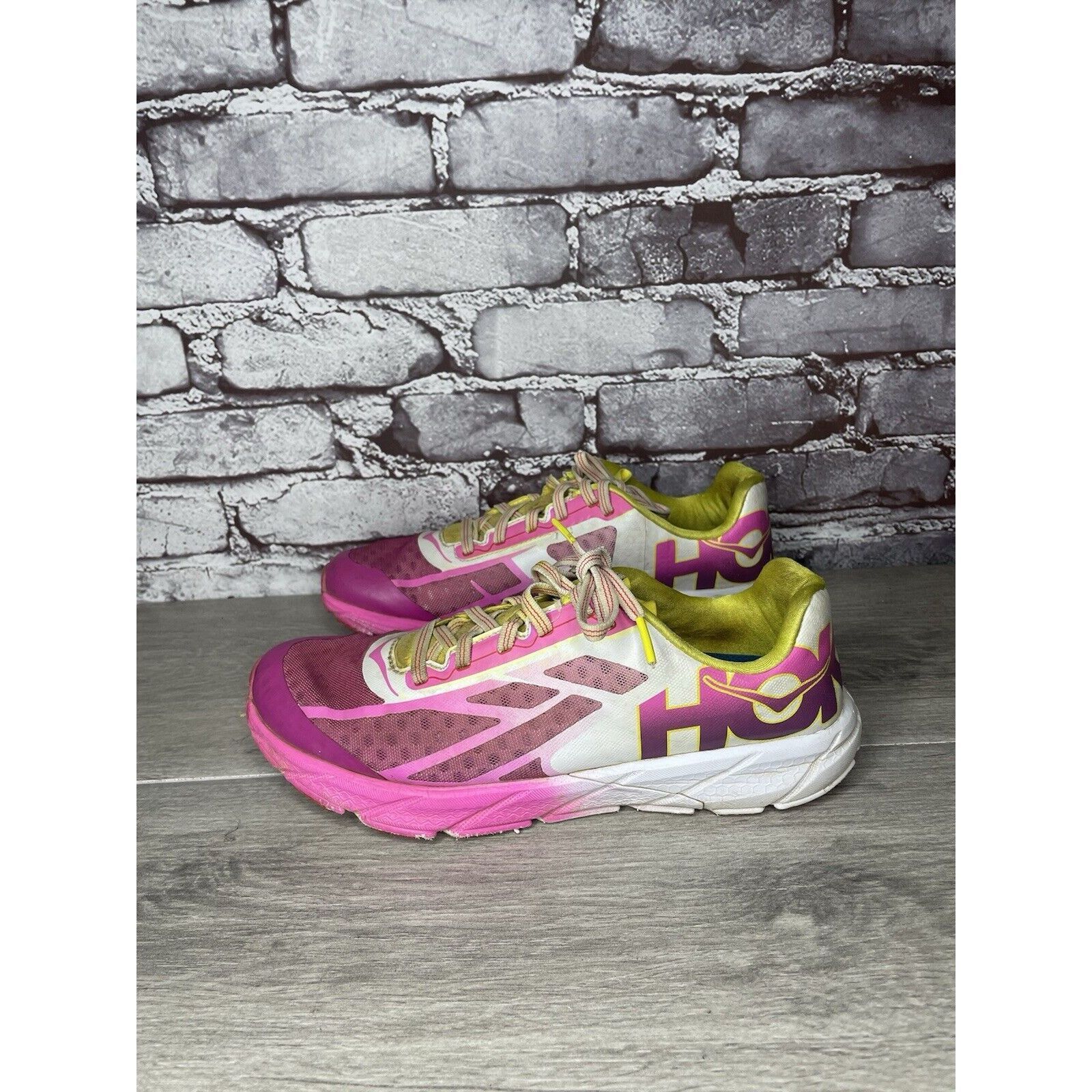 Hoka HOKA ONE TRACER Pink FUSCIA CITRUS Lace Up Sneakers Women 9M Size US 9 / IT 39 - 20 Thumbnail