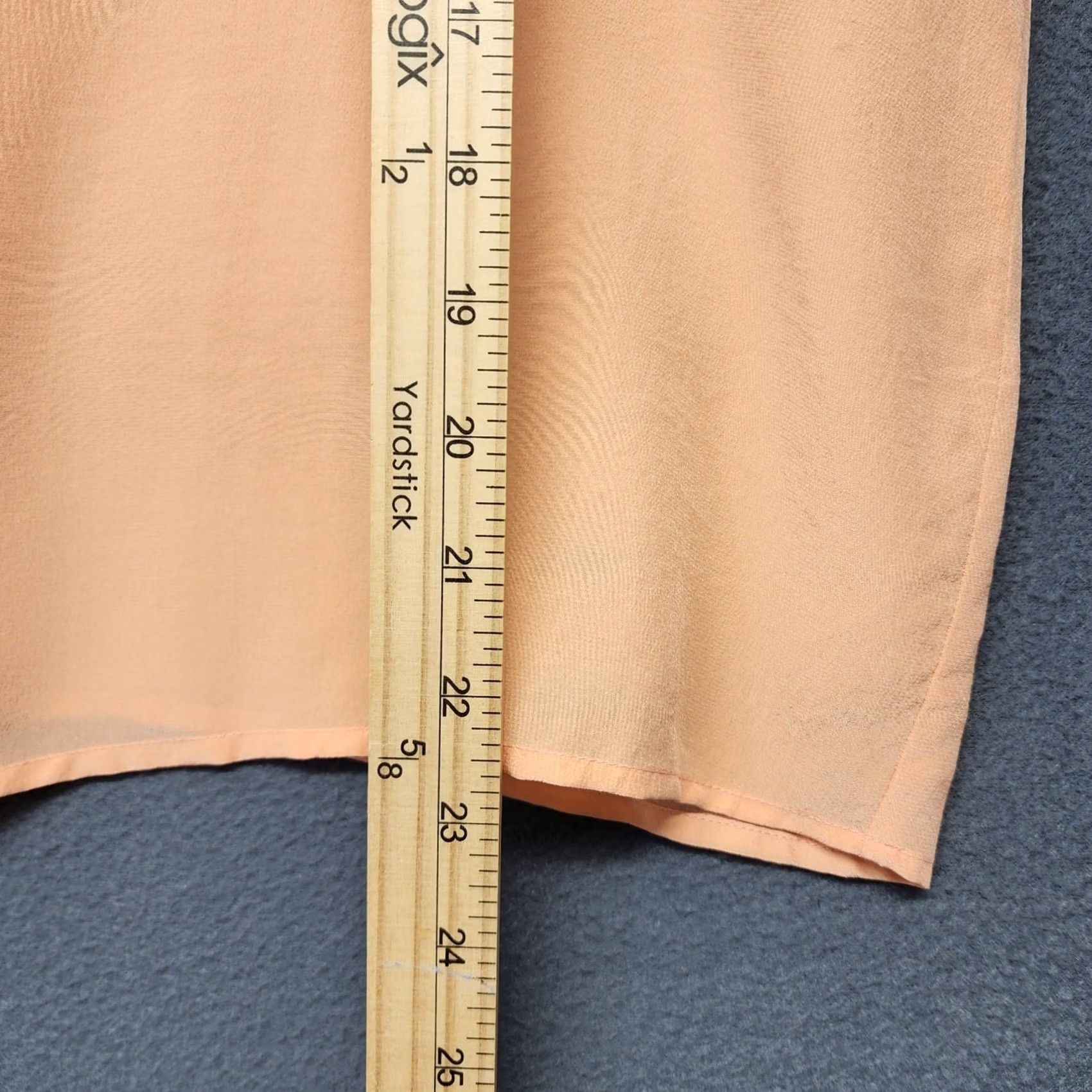 Vintage VINTAGE Anna & Frank Silk Top Women's XL Salmon Orange Short Sleeve Button Blouse Shoulder Pads Lightweight, Spring Summer, Basic Women1000s Size XL / US 12-14 / IT 48-50 - 5 Thumbnail