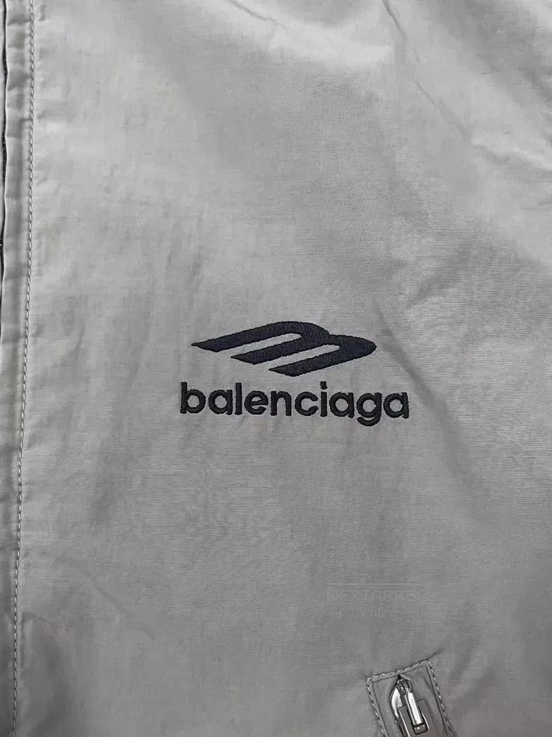 Balenciaga Balenciaga Logo Print Long Sleeve Jacket. Size US M / EU 48-50 / 2 - 4 Thumbnail