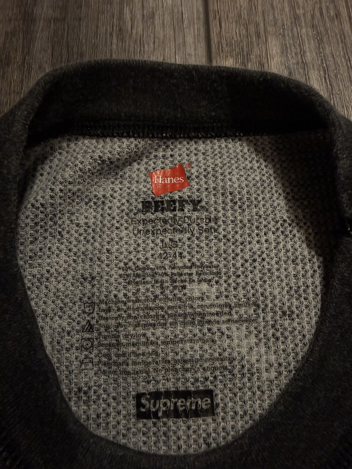 Supreme Supreme Velour Diagonal Logo L/S Thermal Top Large Size US L / EU 52-54 / 3 - 3 Thumbnail
