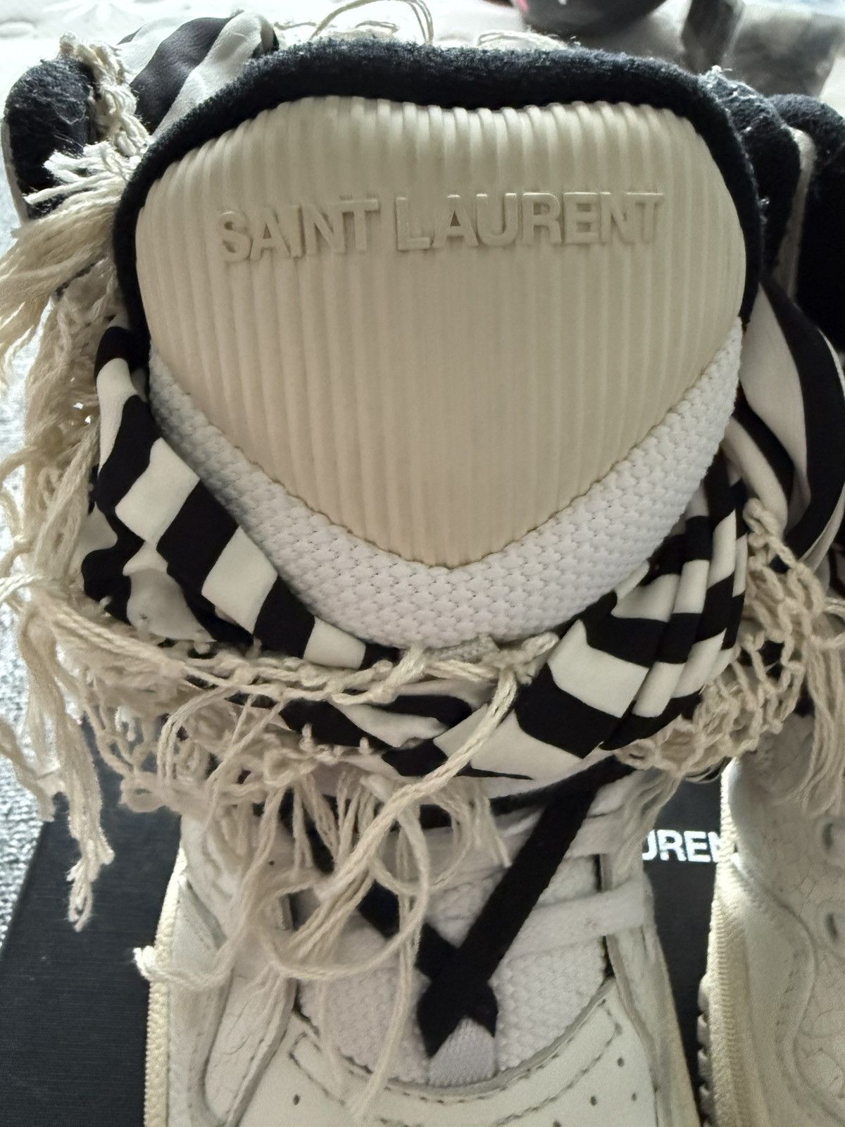 Saint Laurent Paris Saint Laurent Smith bandana-detail high-top Sneakers Size US 9 / EU 42 - 3 Thumbnail