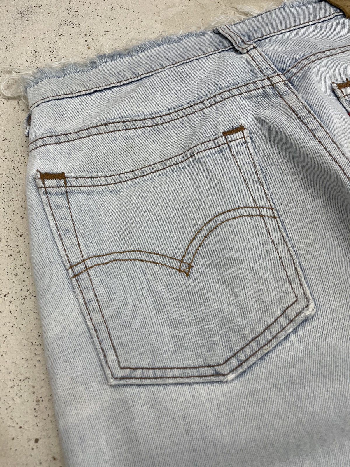 Levi's Vintage Levis Light Wash Distressed Denim Pants (AE5) Size US 28 / EU 44 - 18 Thumbnail