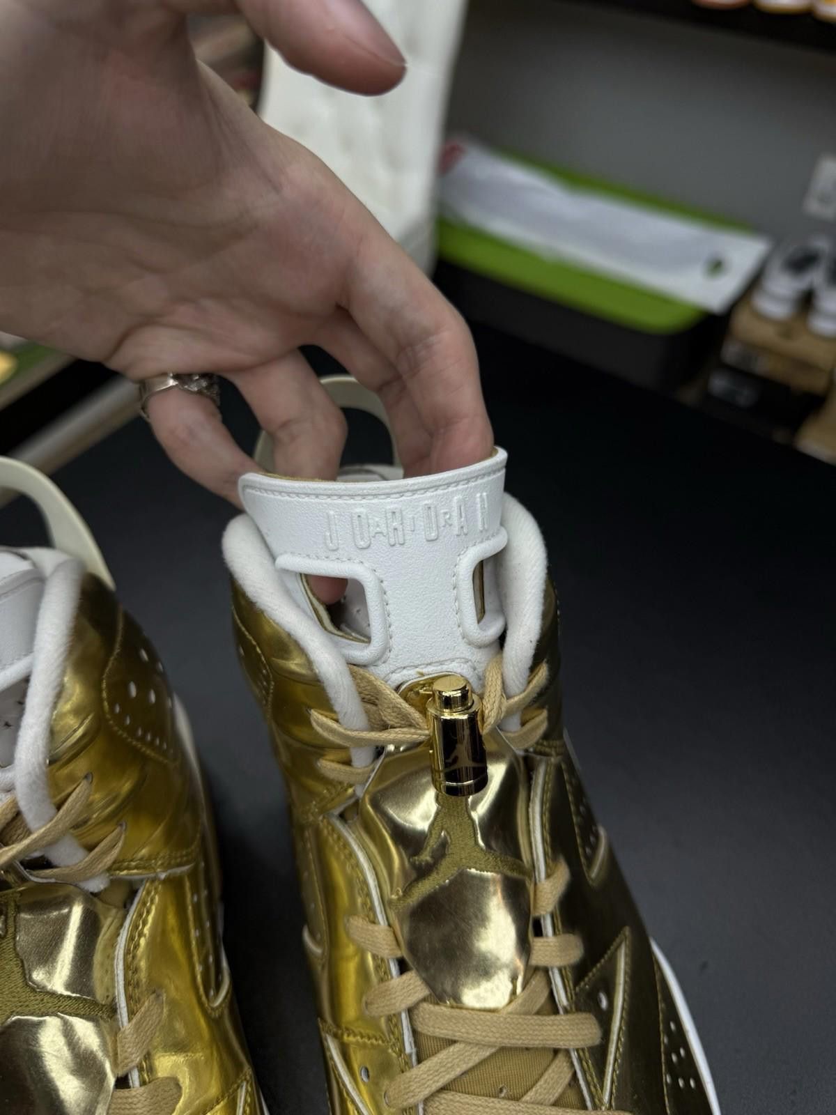 Jordan Brand Size 10 - Air Jordan 6 Retro Pinnacle (854271-730) Size US 10 / EU 43 - 11 Thumbnail