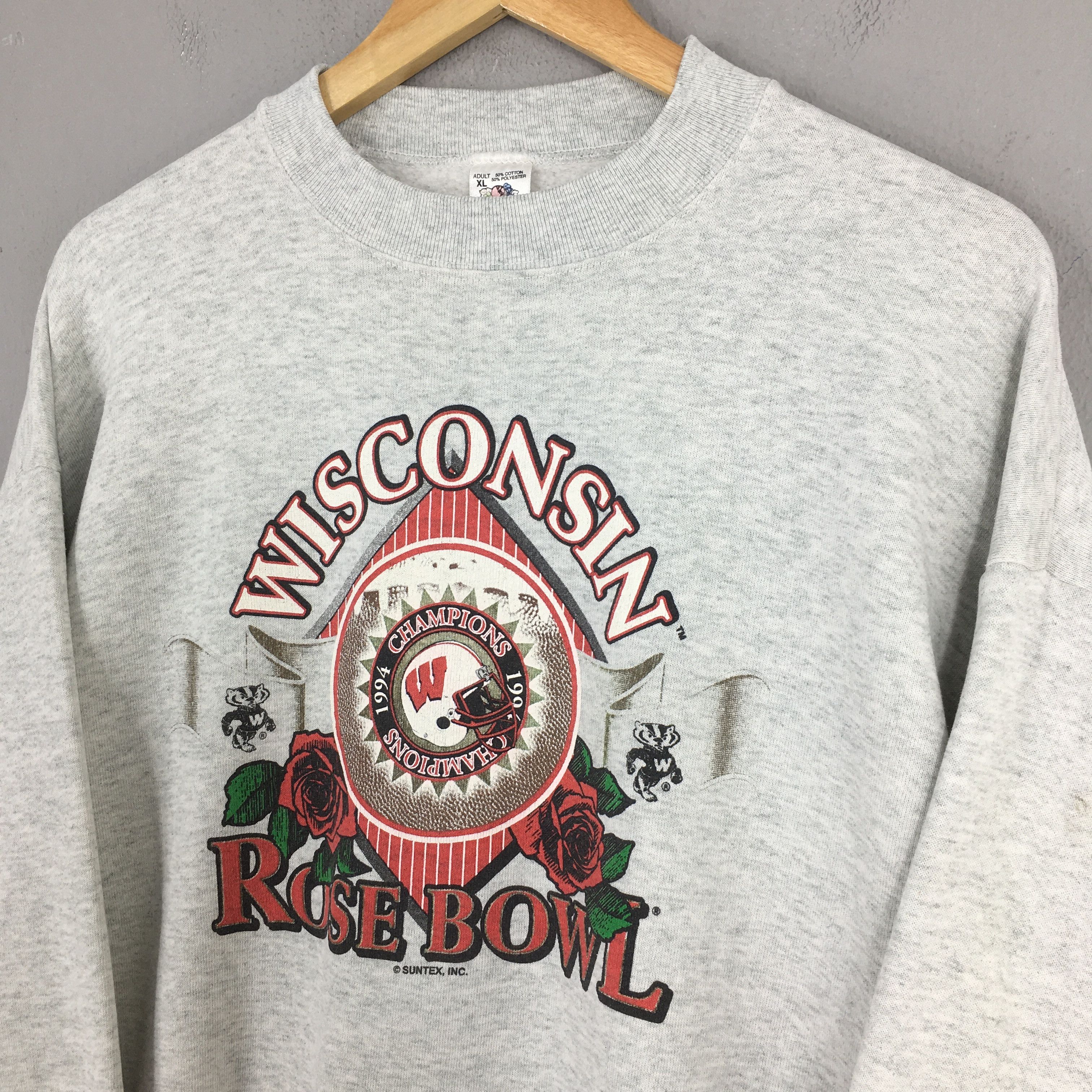 NCAA × Vintage Vintage 90s Wisconsin Badgers NCAA Gray Sweatshirt XLarge Size US XL / EU 56 / 4 - 3 Thumbnail