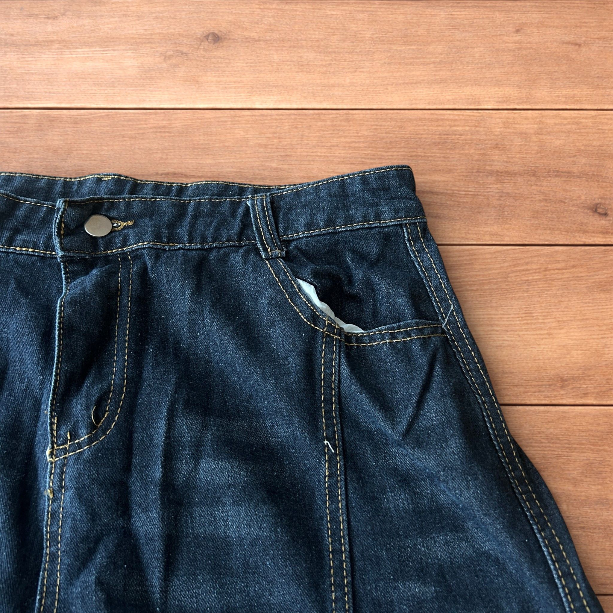 Japanese Brand Baggy wide leg skater jeans with embroidery in dark blue. Size US 34 / EU 50 - 4 Thumbnail