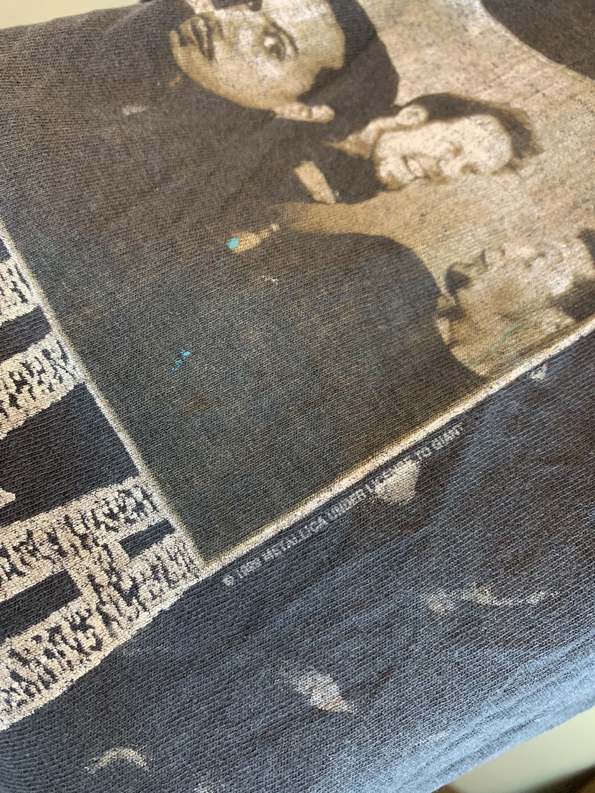 Band Tees × Metallica × Vintage *RARE* Vintage 90’s Metallica Tour Giant Thrashed Band Shirt Size US XL / EU 56 / 4 - 5 Thumbnail