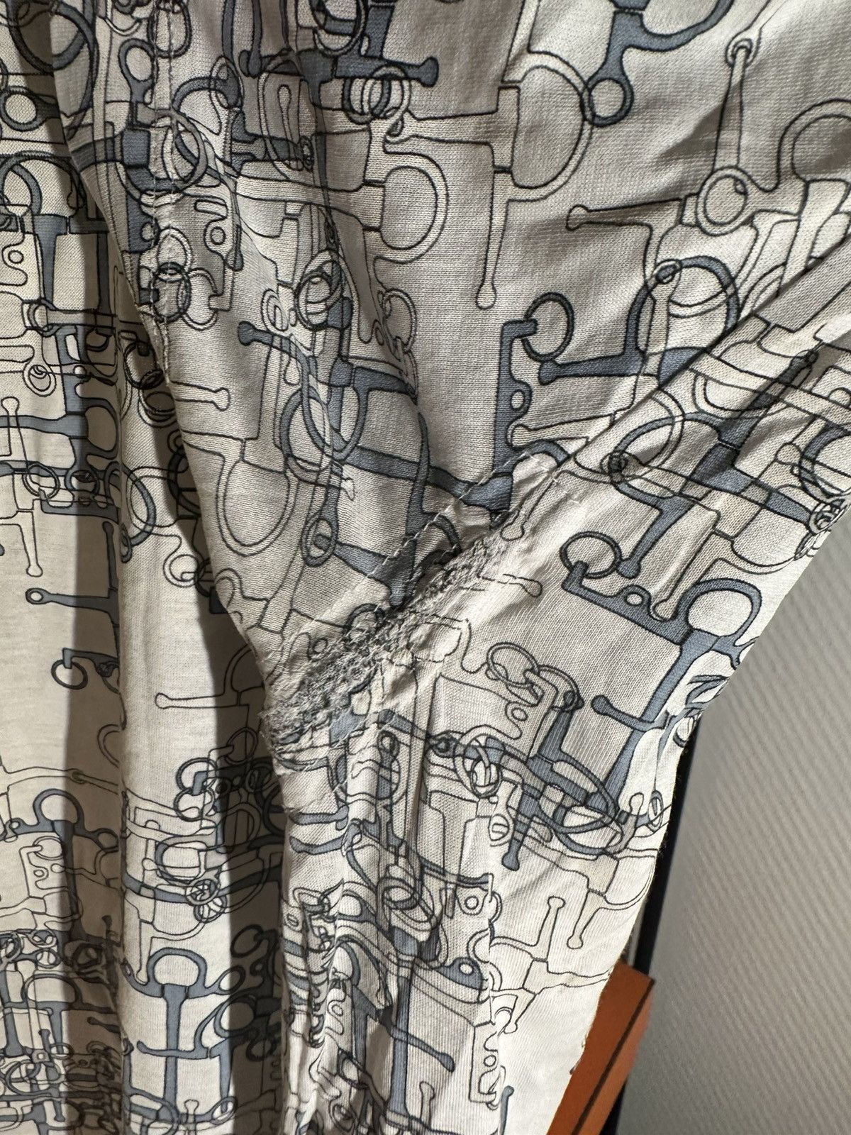 Hermes Hermès Horsebit Print T-Shirt L Italy — Damaged and Repaired Size US L / EU 52-54 / 3 - 4 Thumbnail