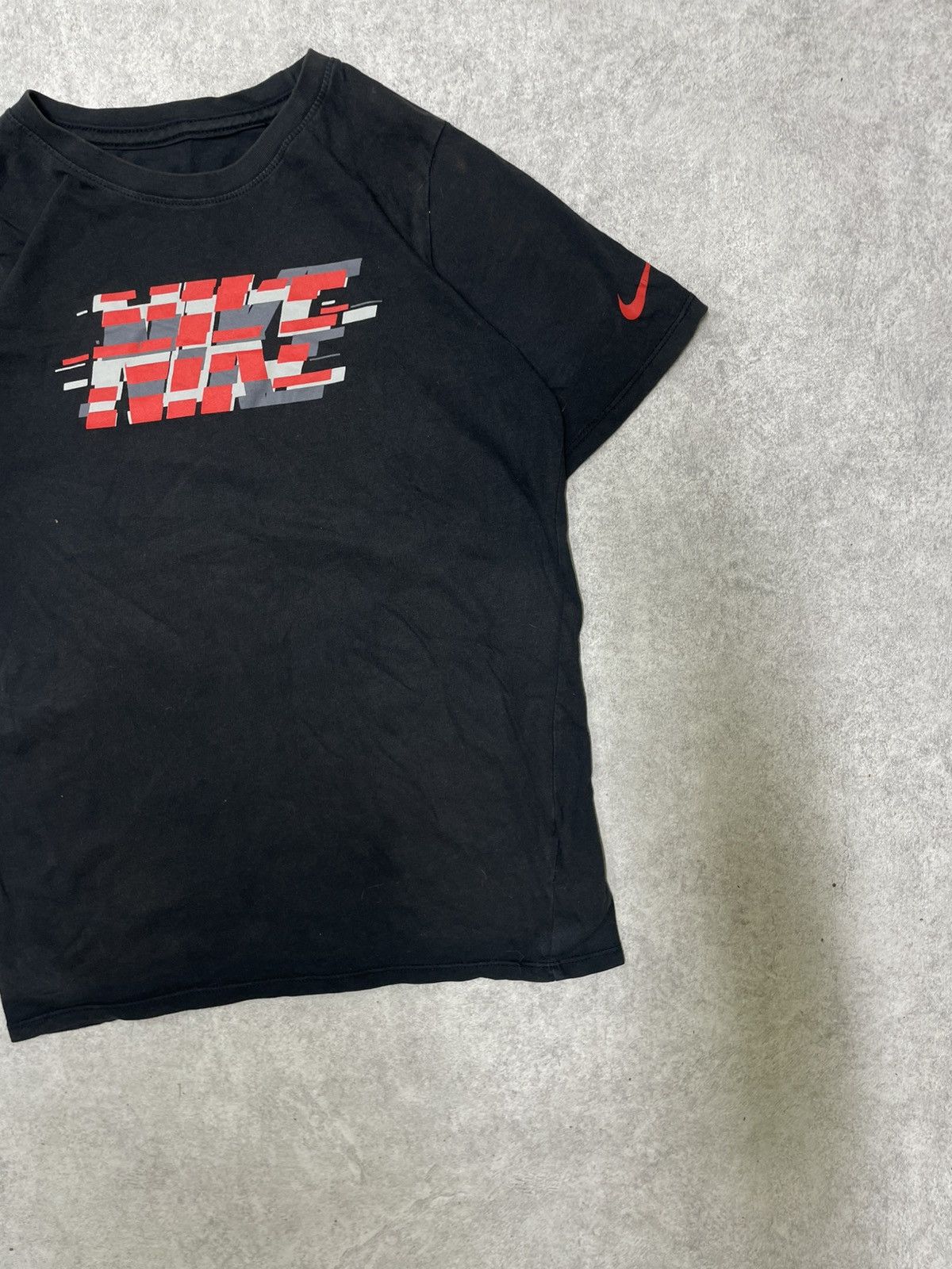 Nike Nike Tee: Fire Drip, Must-Cop Streetwear Grail.Streetwear Size US M / EU 48-50 / 2 - 3 Thumbnail