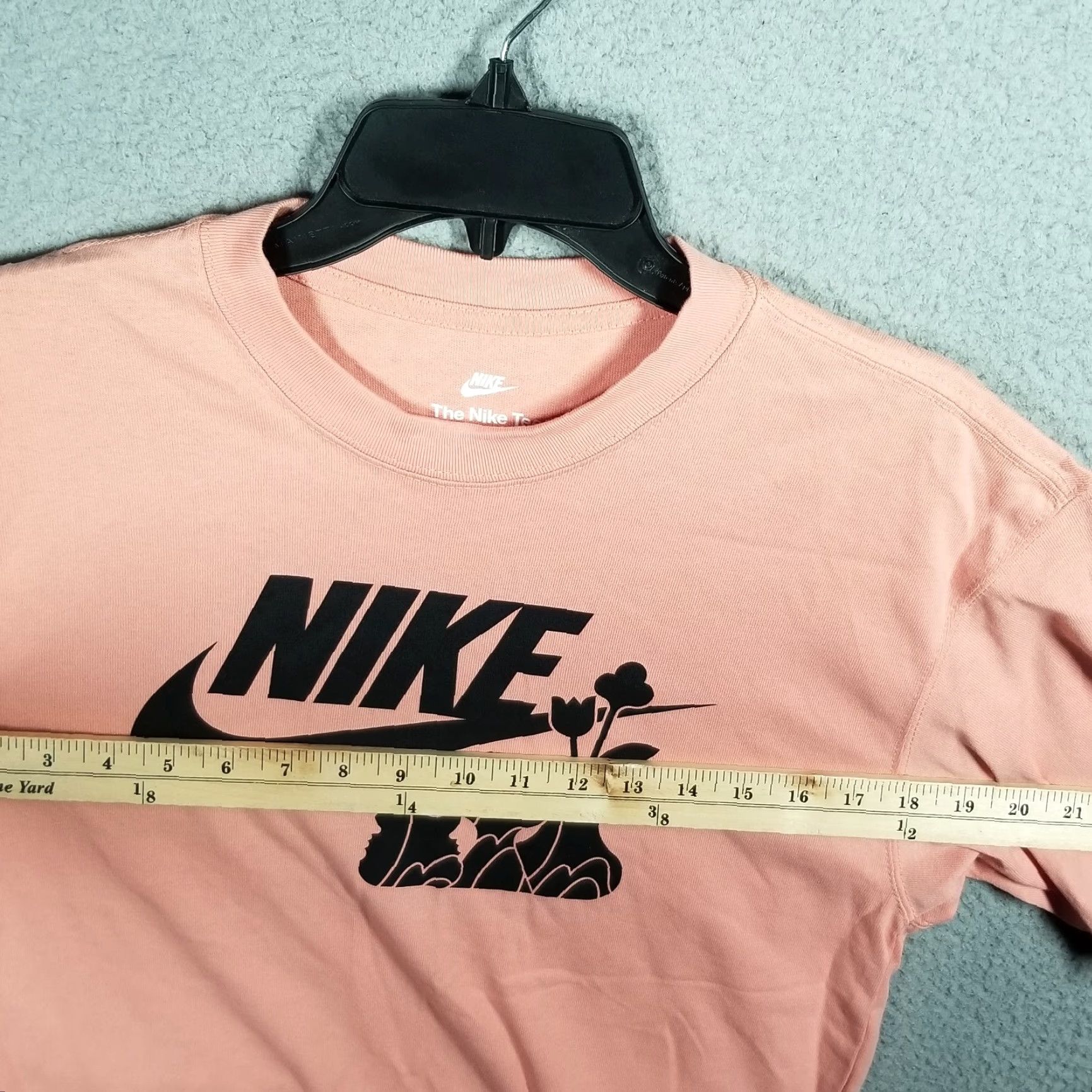 Nike Nike Shirt Men XS Flower Pattern Crew Neck Short Sleeve Loose Fit Orange 2010s Size US XS / EU 42 / 0 - 7 Thumbnail