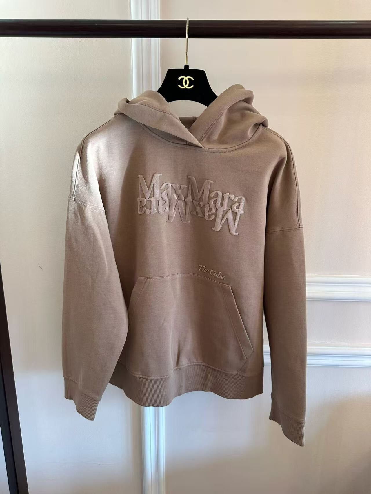 Max Mara Maxmara Popular Camel Hoodie Size XS / US 0-2 / IT 36-38 - 1 Thumbnail