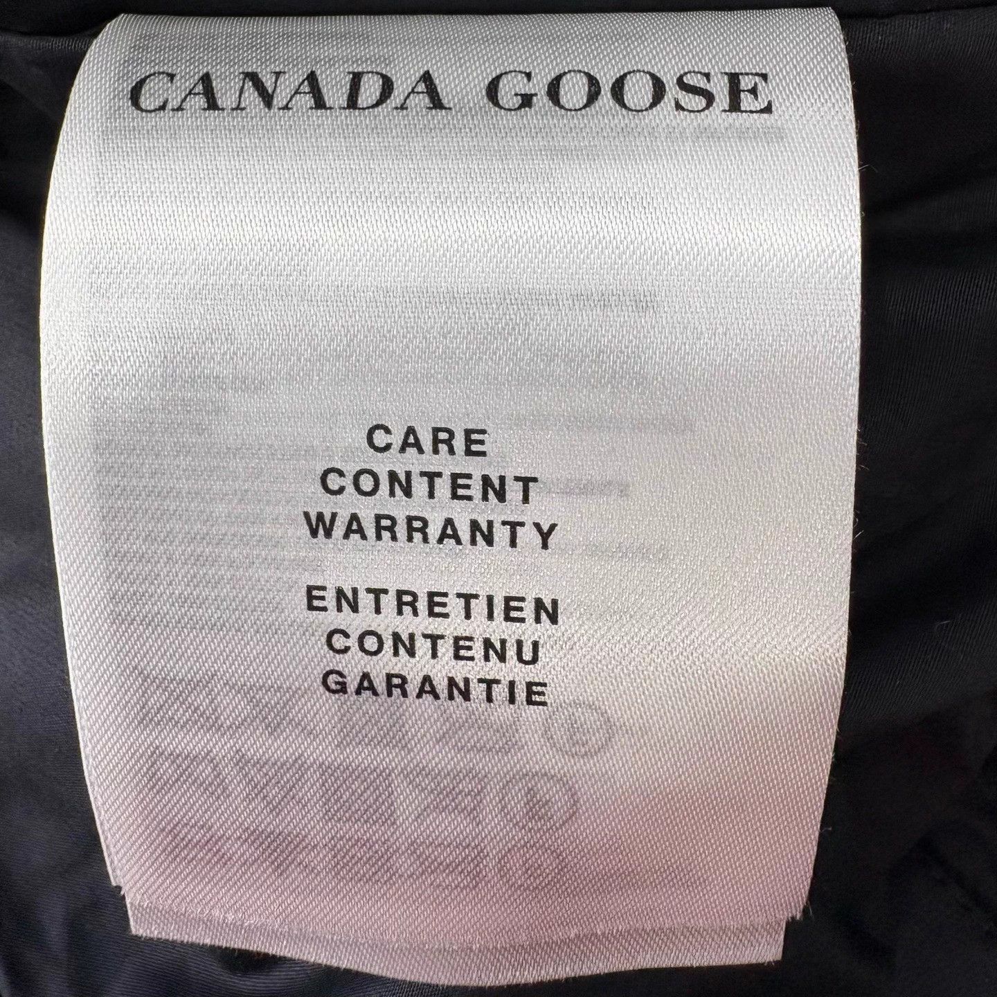 Canada Goose Canada Goose Short Down Jacket Black M NWT Waterproof Size M / US 6-8 / IT 42-44 - 4 Thumbnail