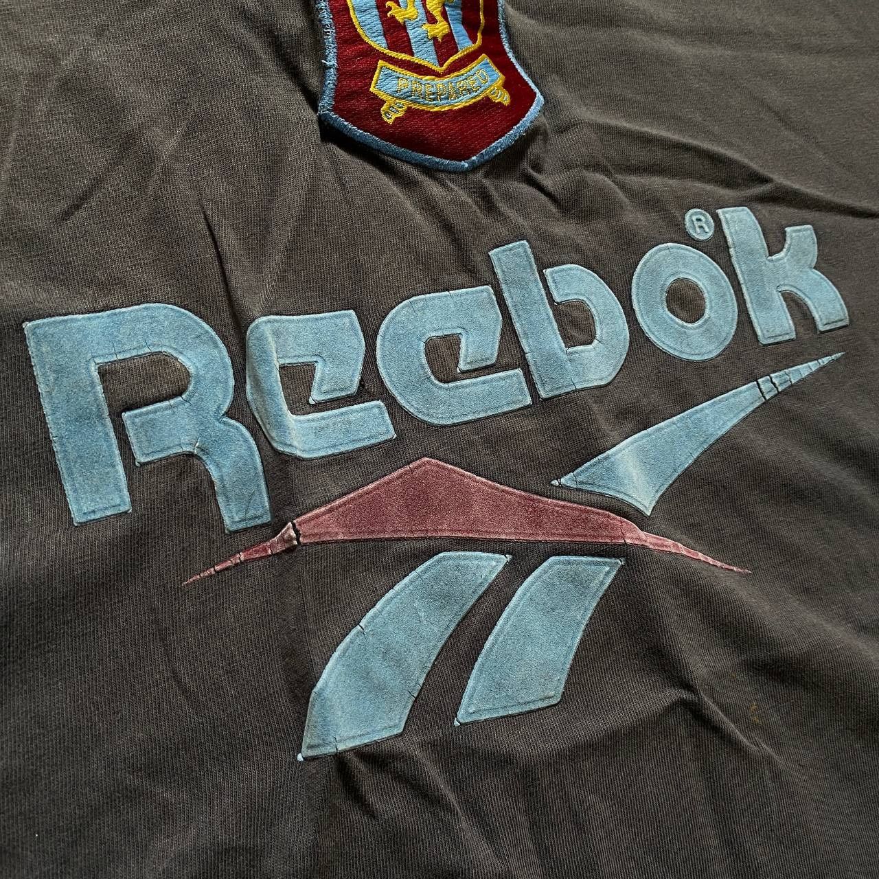 Reebok VINTAGE 90S REEBOK ASTON VILLA F.C.AMAZING FADED TEE 272 Size US XL / EU 56 / 4 - 6 Thumbnail