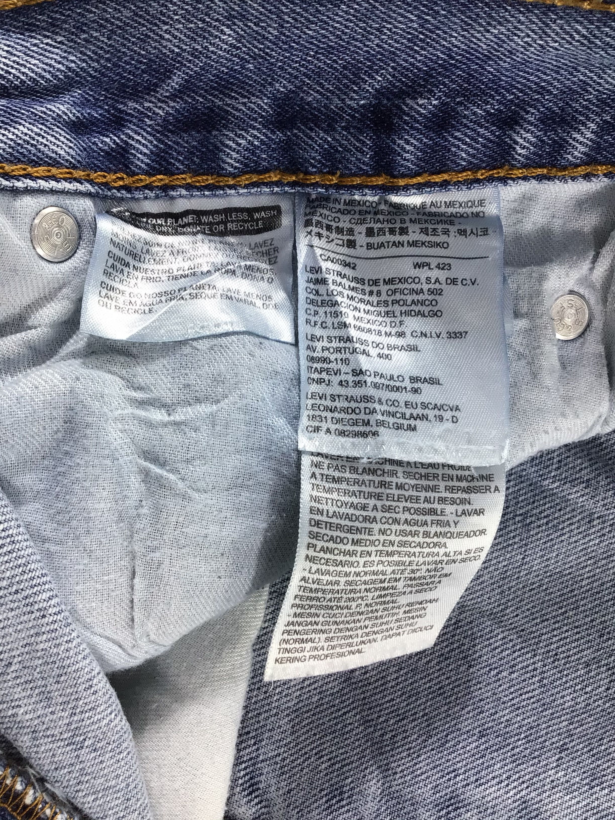 Levi's Vintage Levis 560 Jeans Faded Blue Denim -J542 Size US 36 / EU 52 - 10 Thumbnail