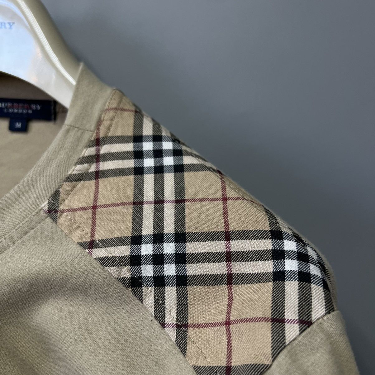 Burberry Burberry Vintage Beige Long Sleeve t shirt nova check Size US M / EU 48-50 / 2 - 3 Thumbnail