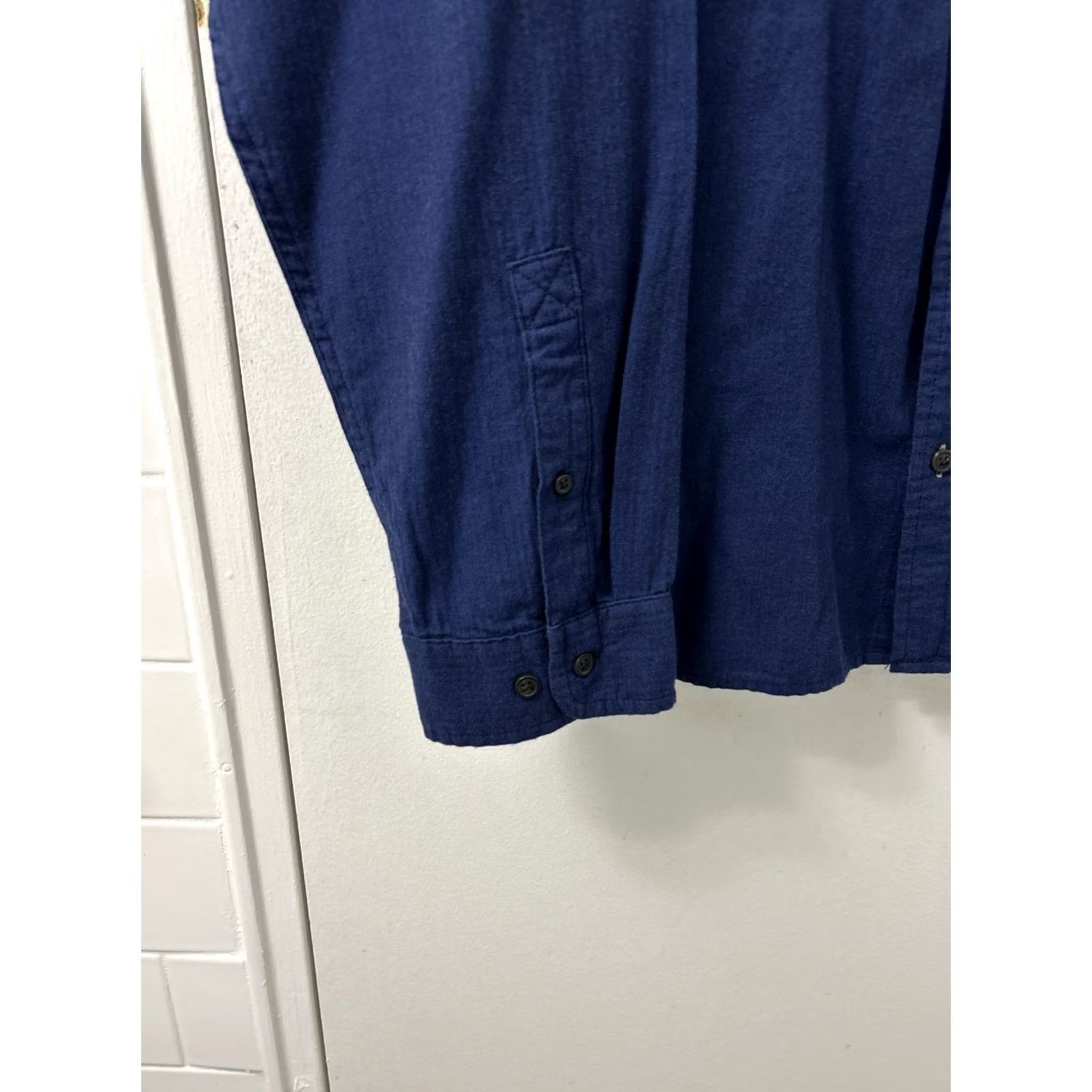 Vintage Goodfellow & Co Shirt Mens 2XL Blue Herringbone Button-Down Long Sleeve Pockets Slant Pocket Casual Workwear Shirt Size US XXL / EU 58 / 5 - 7 Thumbnail